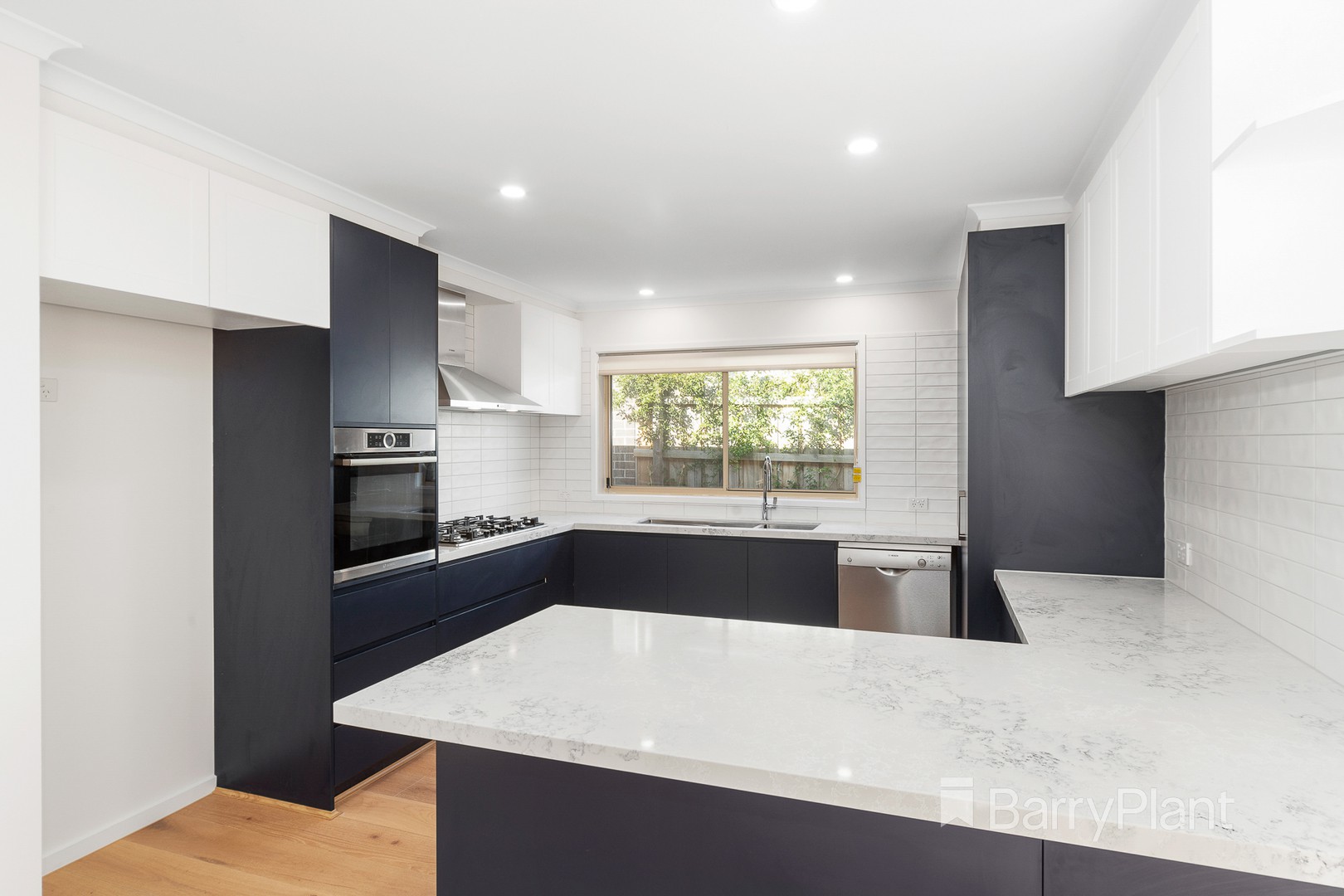 12 Layton Crescent, Mount Martha, VIC 3934, Mount Martha - Thumbnail 4