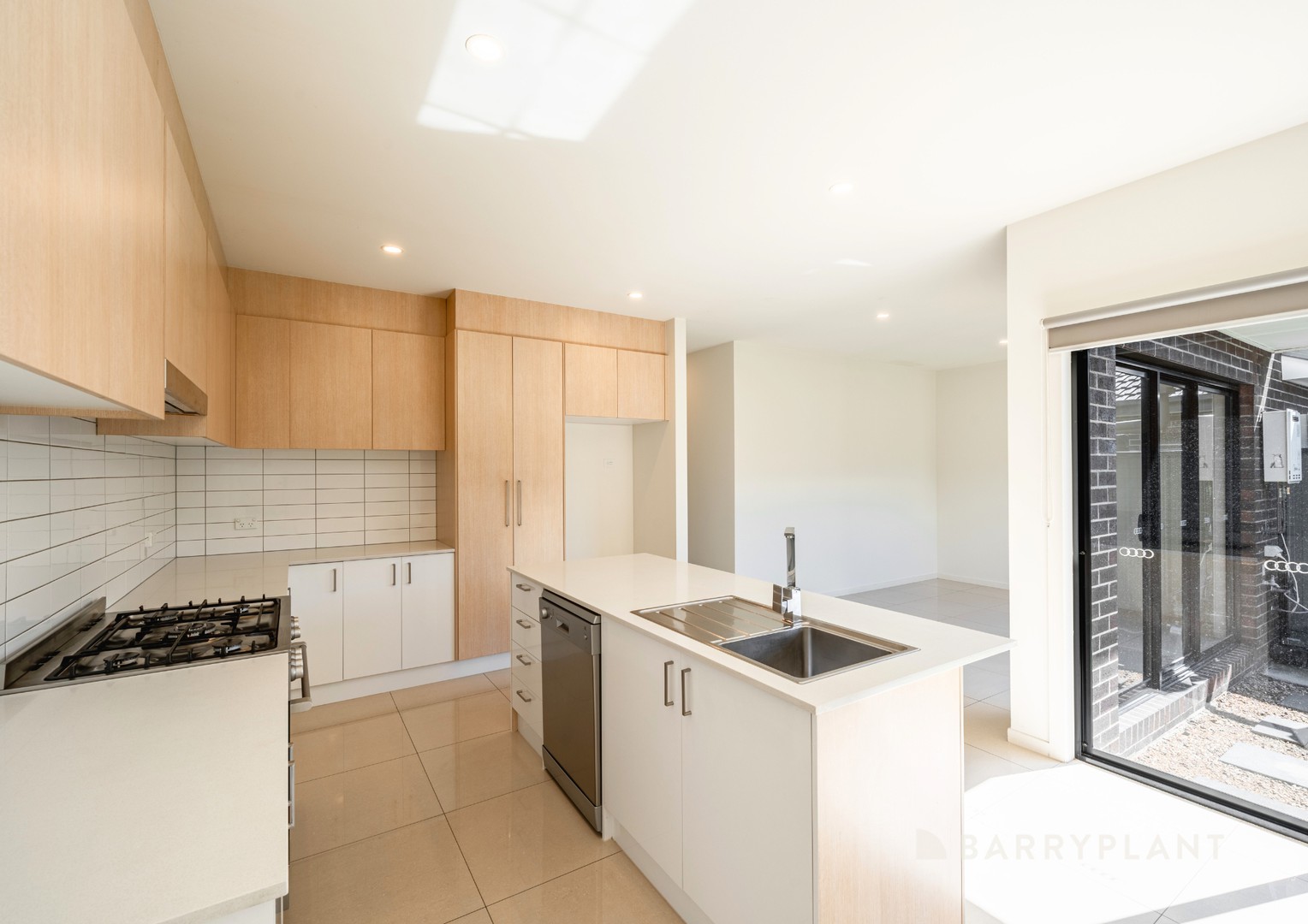 12 Lefroy Walk, Wollert, VIC 3750 - Thumbnail 2 - 06/10/2025