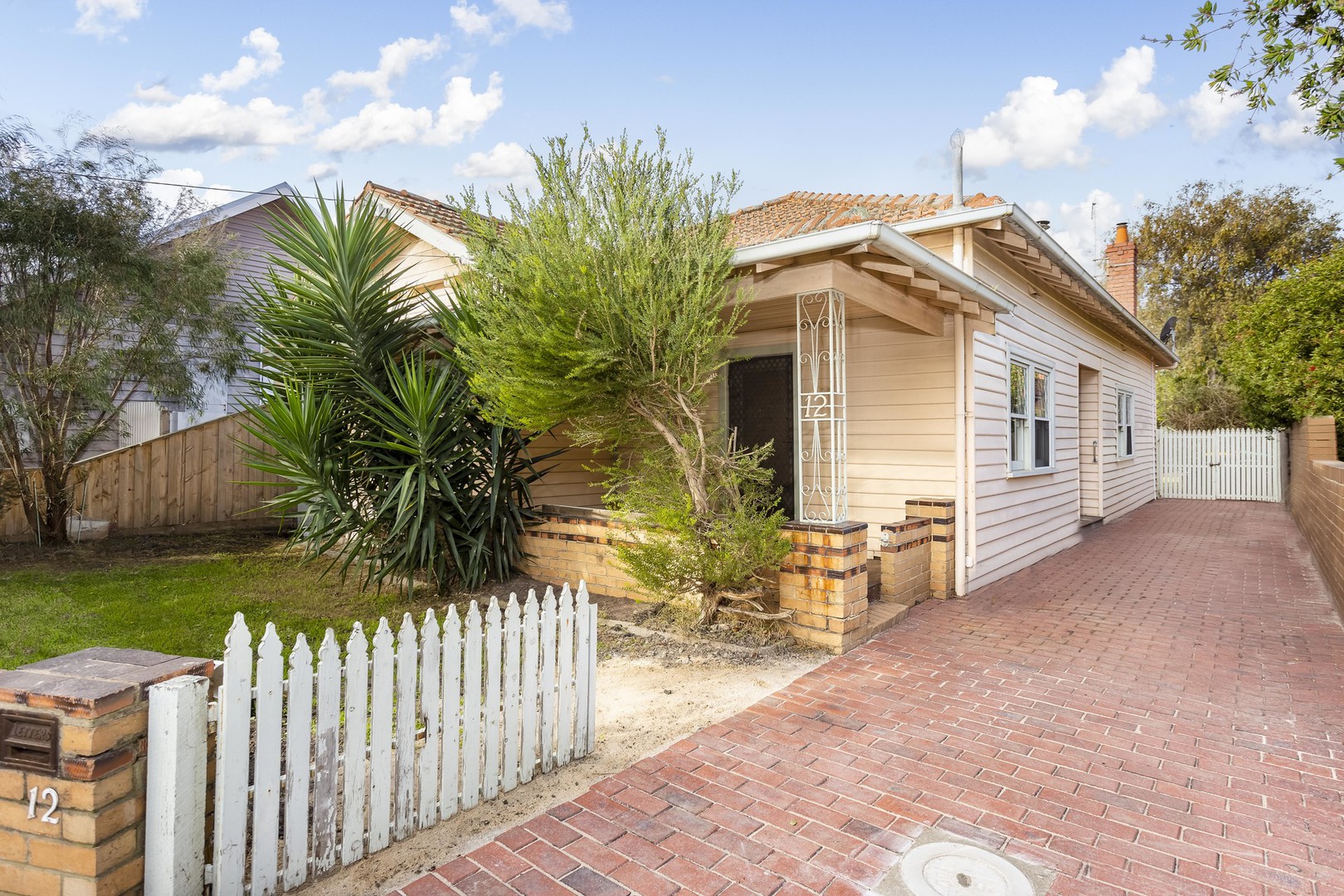 12 Lenore Crescent, Williamstown, VIC 3016, Williamstown - Thumbnail 2