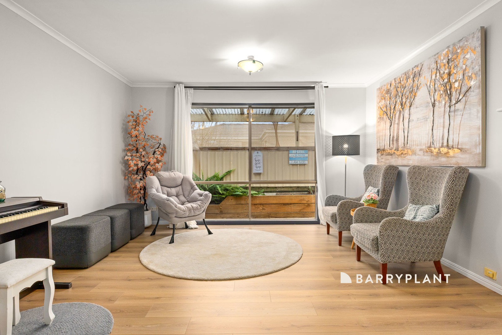 12 Lighthorse Crescent, Narre Warren South, VIC 3805 - Thumbnail 2 - 11/10/2025