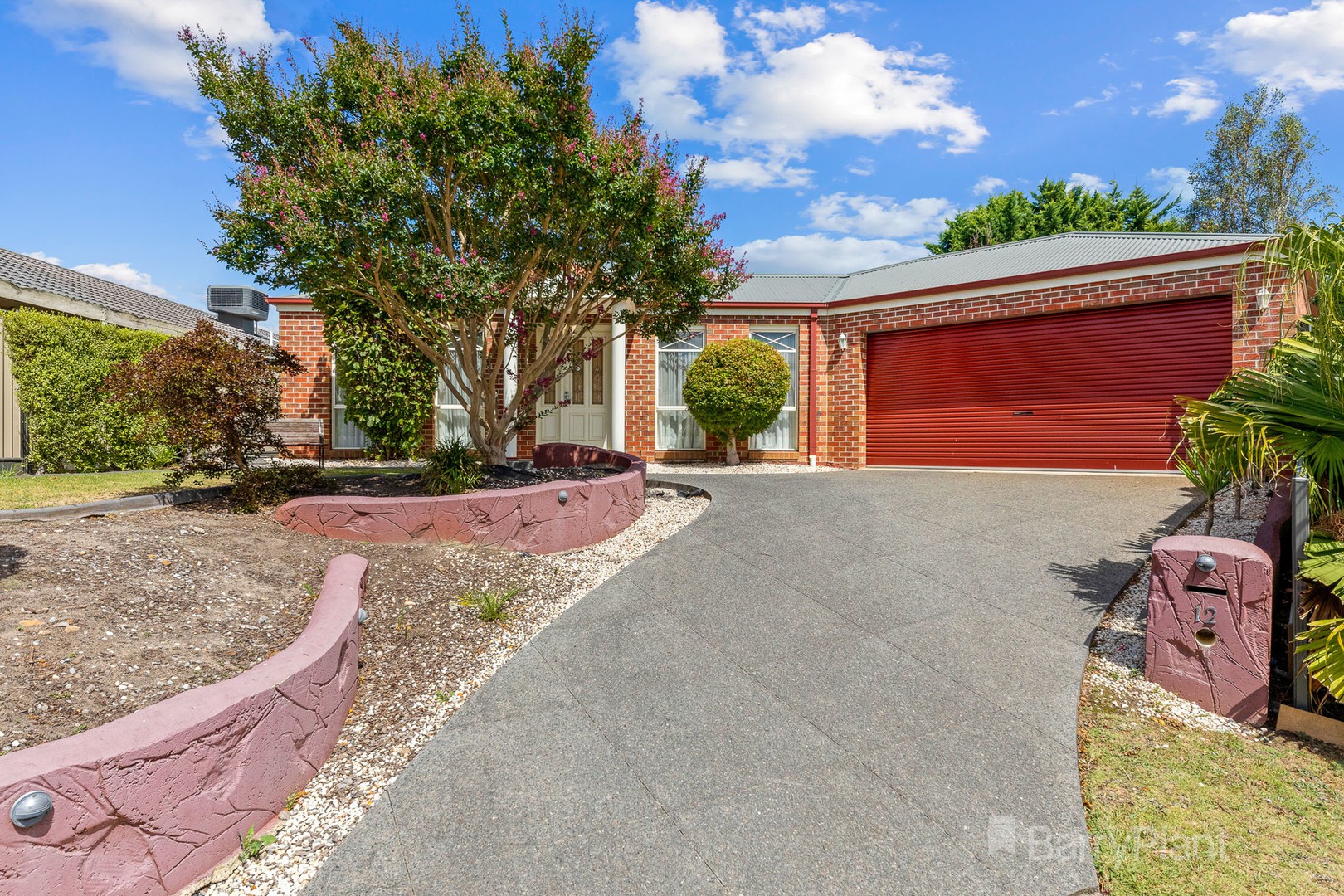 12 Lindenow Court, Cranbourne North, VIC 3977, Cranbourne North - Thumbnail 2