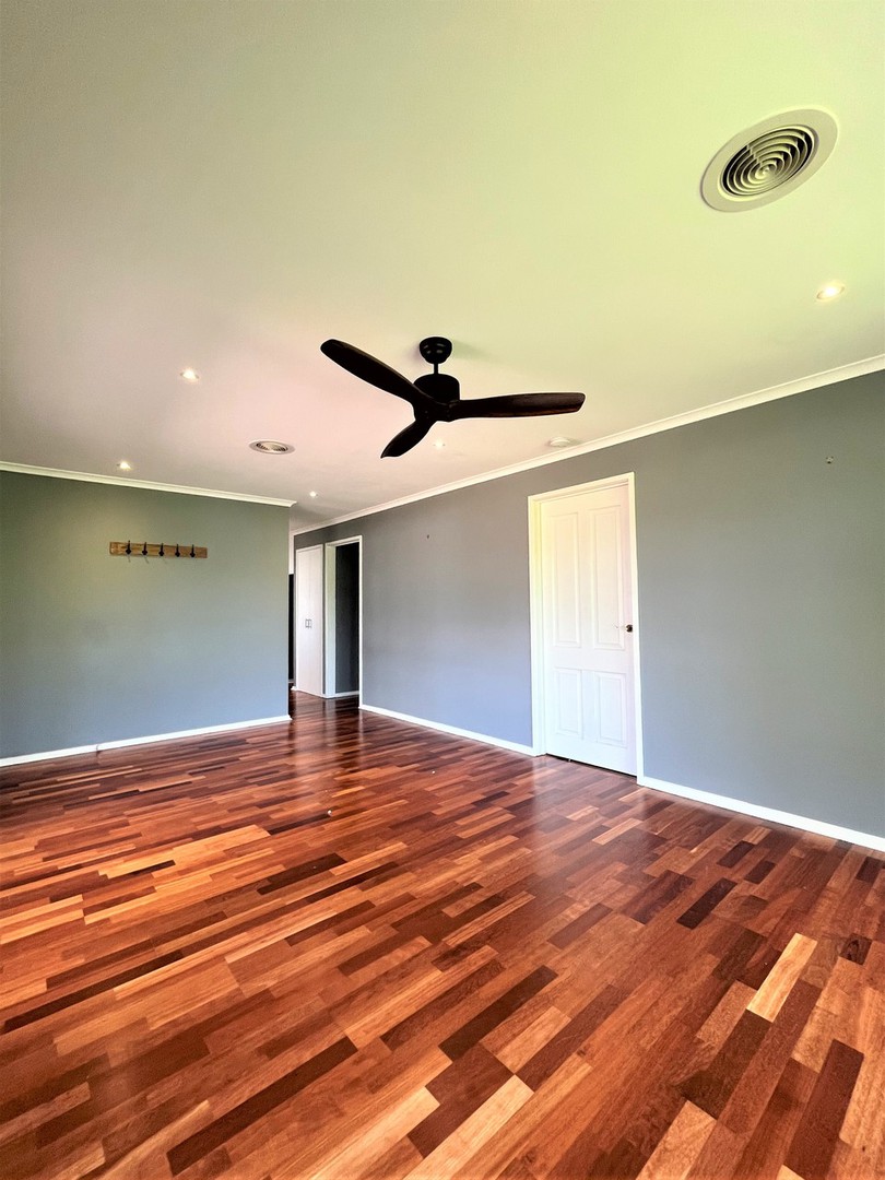 12 Lloyd Court, Brookfield, VIC 3338, Brookfield - Thumbnail 2