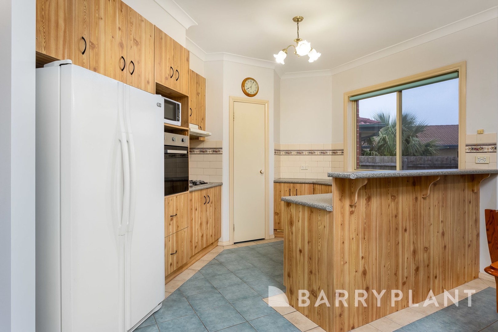 12 Locan Court, Altona Meadows, VIC 3028, Altona Meadows - Thumbnail 2
