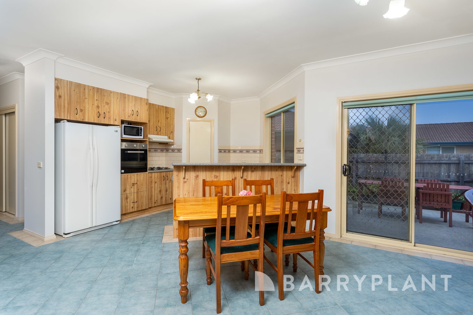 12 Locan Court, Altona Meadows, VIC 3028, Altona Meadows - Thumbnail 4