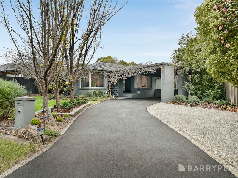 12 Lockhart Court, Kilsyth, VIC 3137 - Image - 06/08/2026