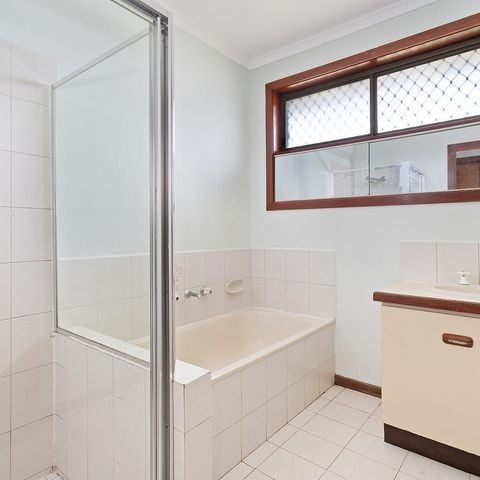 12 Longwood Court, Meadow Heights, VIC 3048, Meadow Heights - Thumbnail 5