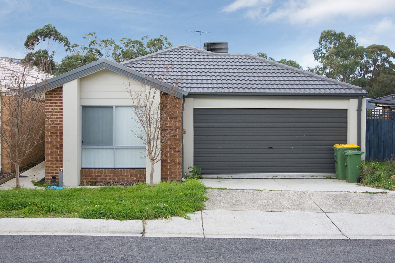 12 Luca Place, Pakenham, VIC 3810, Pakenham - Thumbnail 2