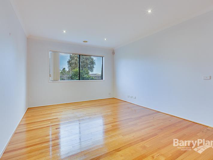12 Lucas Terrace, Taylors Hill, VIC 3037, Taylors Hill - Thumbnail 6