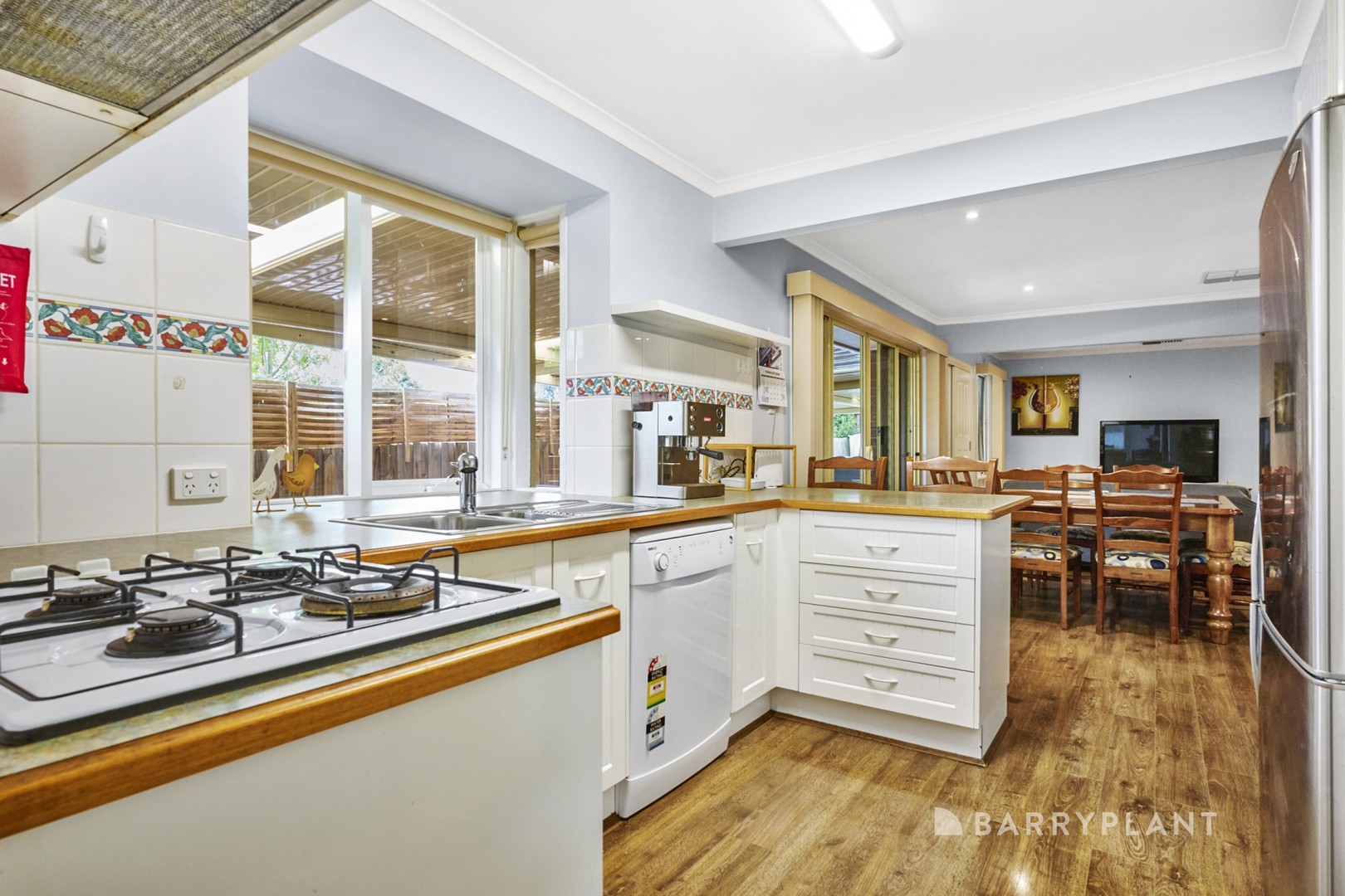 12 Macmillan Street, Mooroolbark, VIC 3138, Mooroolbark - Thumbnail 4