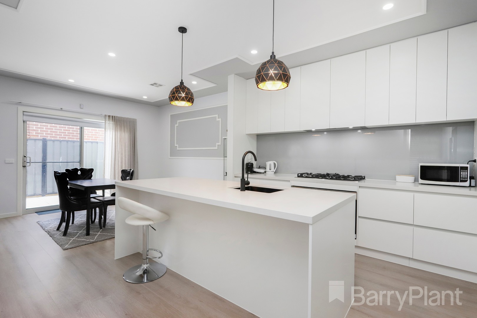 12 Malta Road, Craigieburn, VIC 3064, Craigieburn - Thumbnail 2