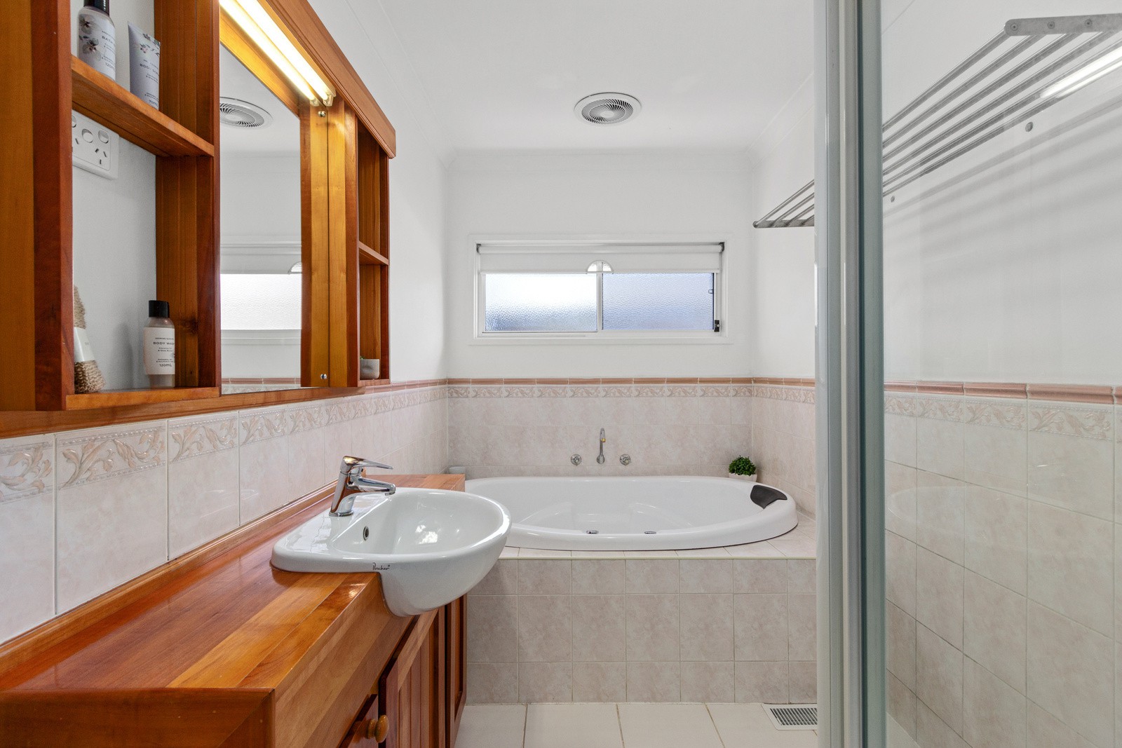 12 Marlborough Road, Bayswater, VIC 3153, Bayswater - Thumbnail 6