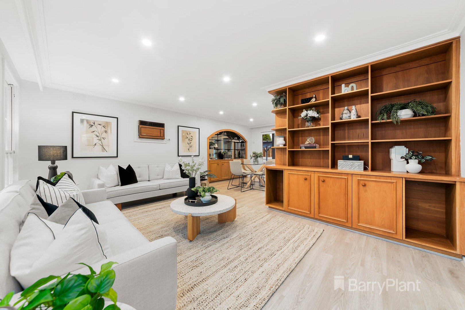 12 Marlesford Avenue, Wantirna, VIC 3152, Wantirna - Thumbnail 2