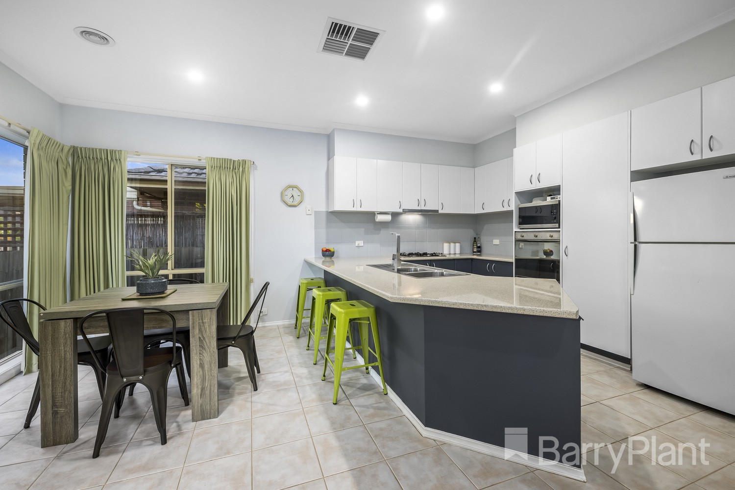 12 Mat Rush AvenueBundoora, VIC 3083, Bundoora - Thumbnail 3