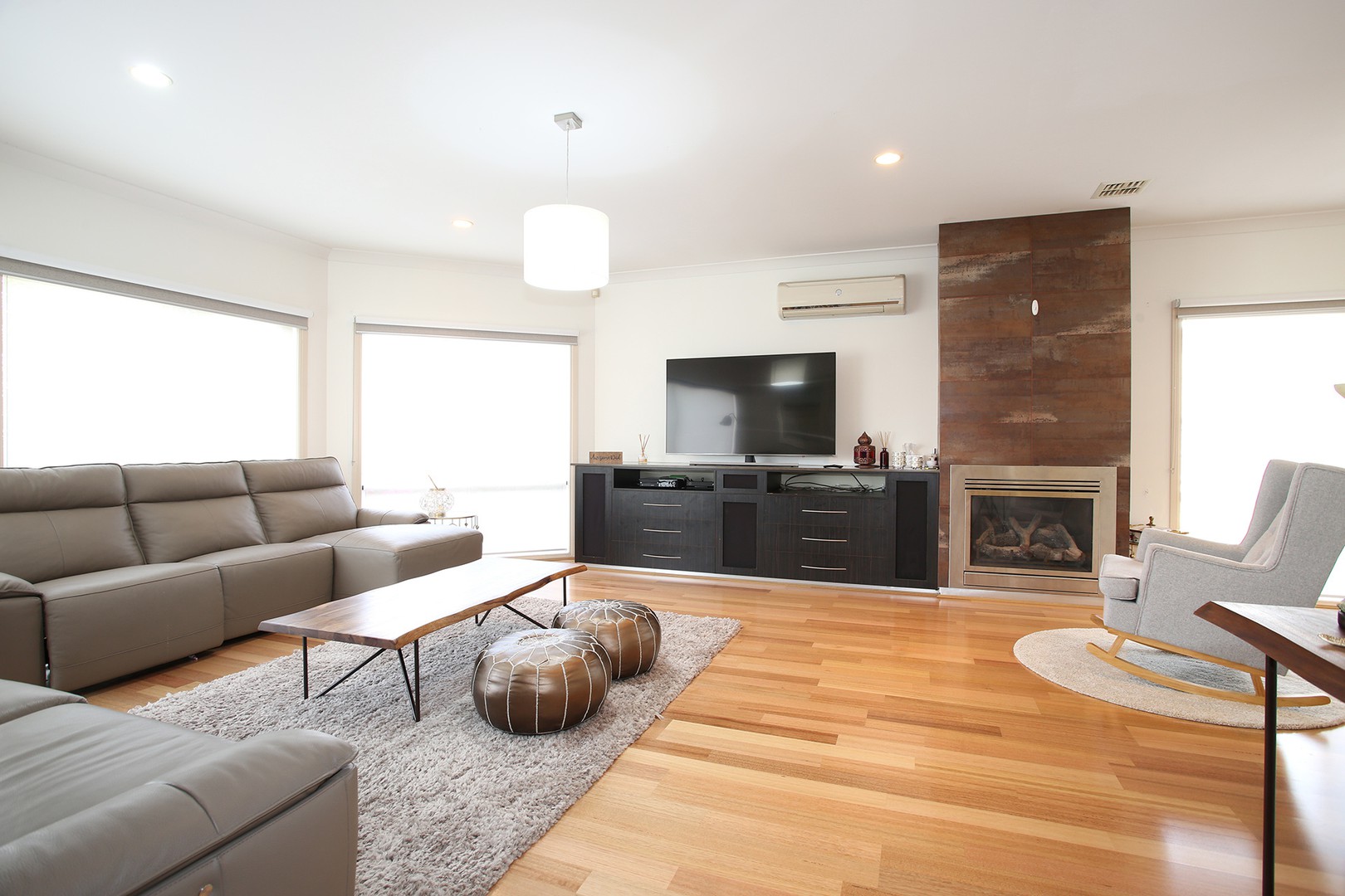 12 Matheson Court, Berwick, VIC 3806 - Thumbnail 2 - 14/10/2025