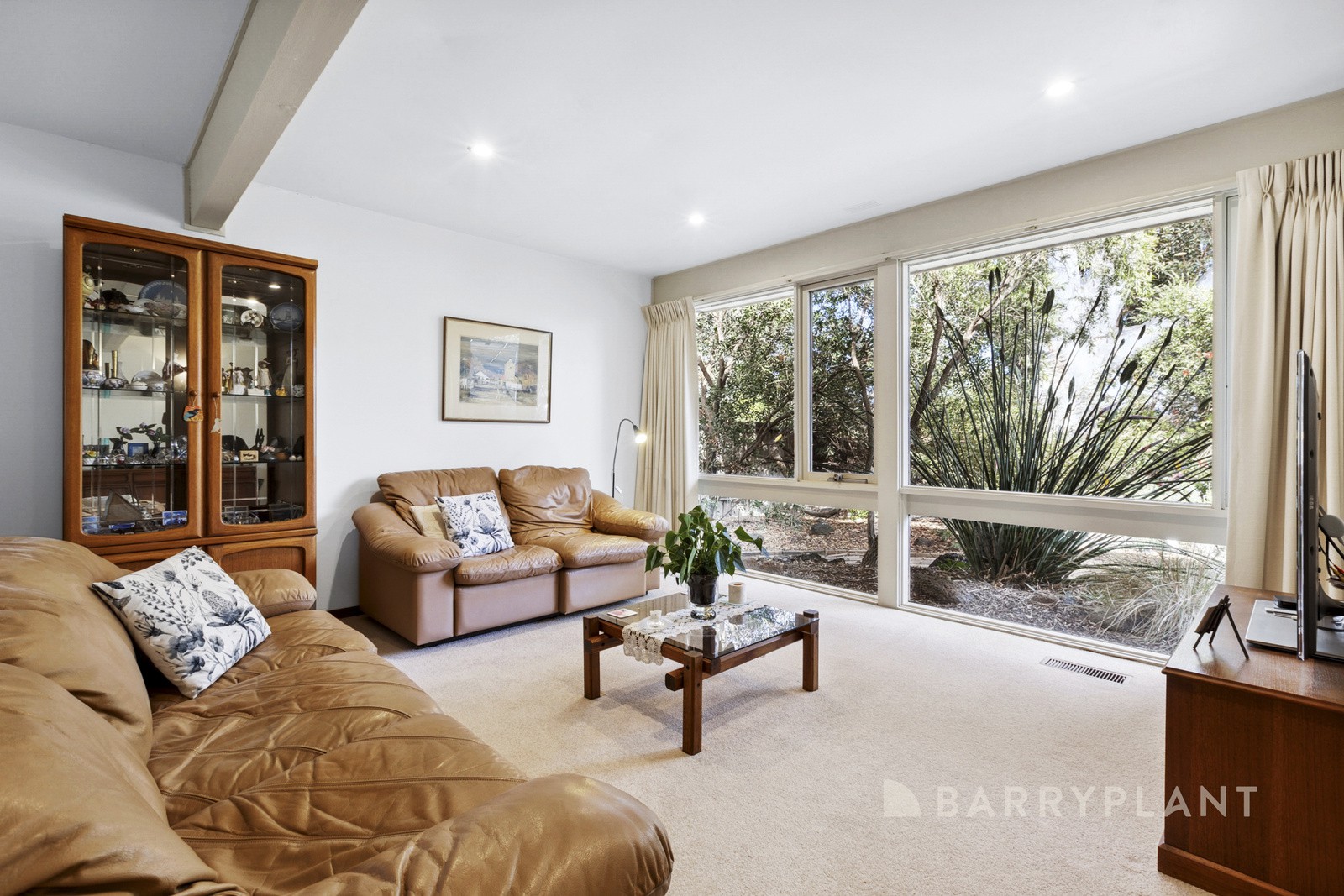 12 Mavista Avenue, Glen Waverley, VIC 3150, Glen Waverley - Thumbnail 2