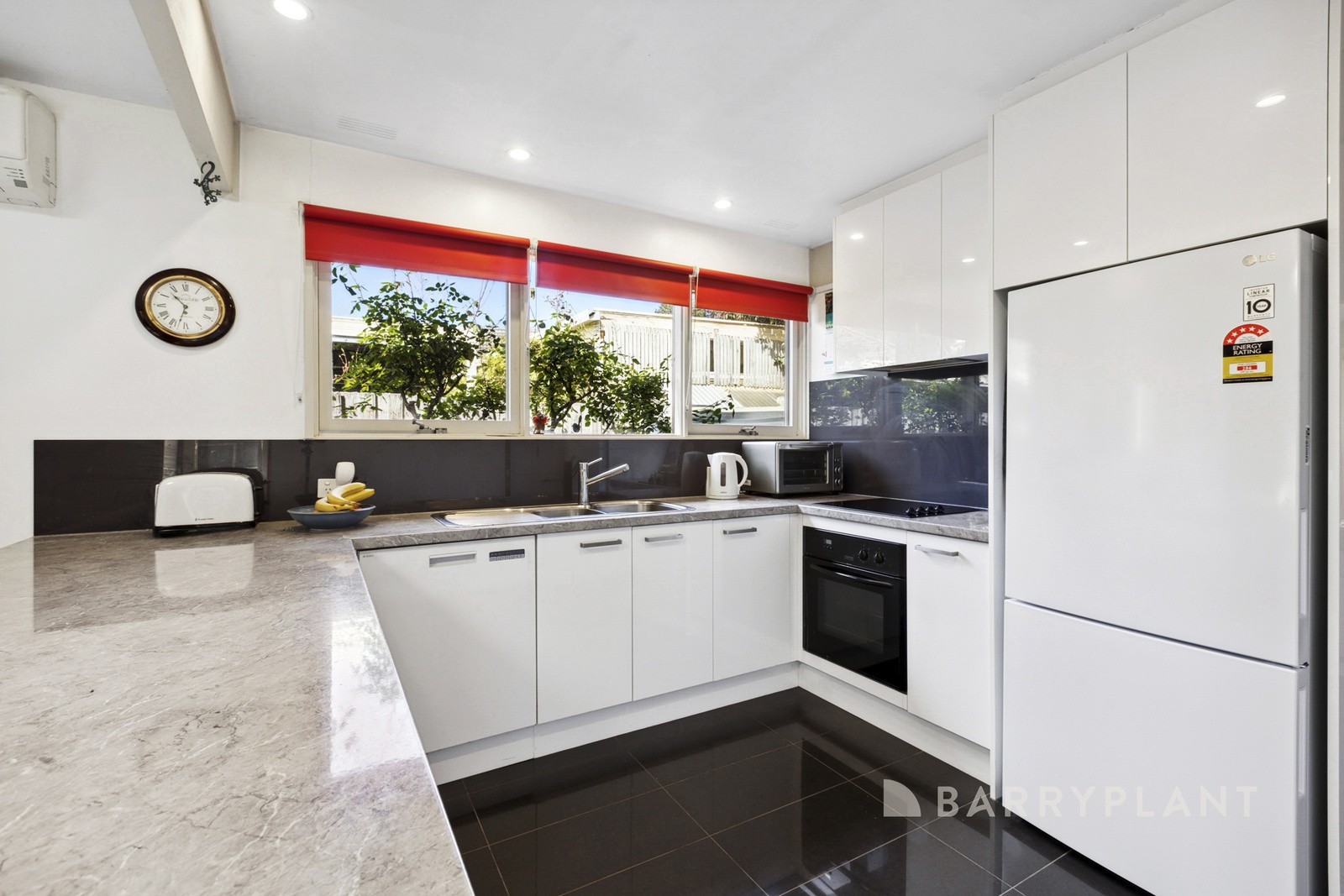 12 Mavista Avenue, Glen Waverley, VIC 3150, Glen Waverley - Thumbnail 3