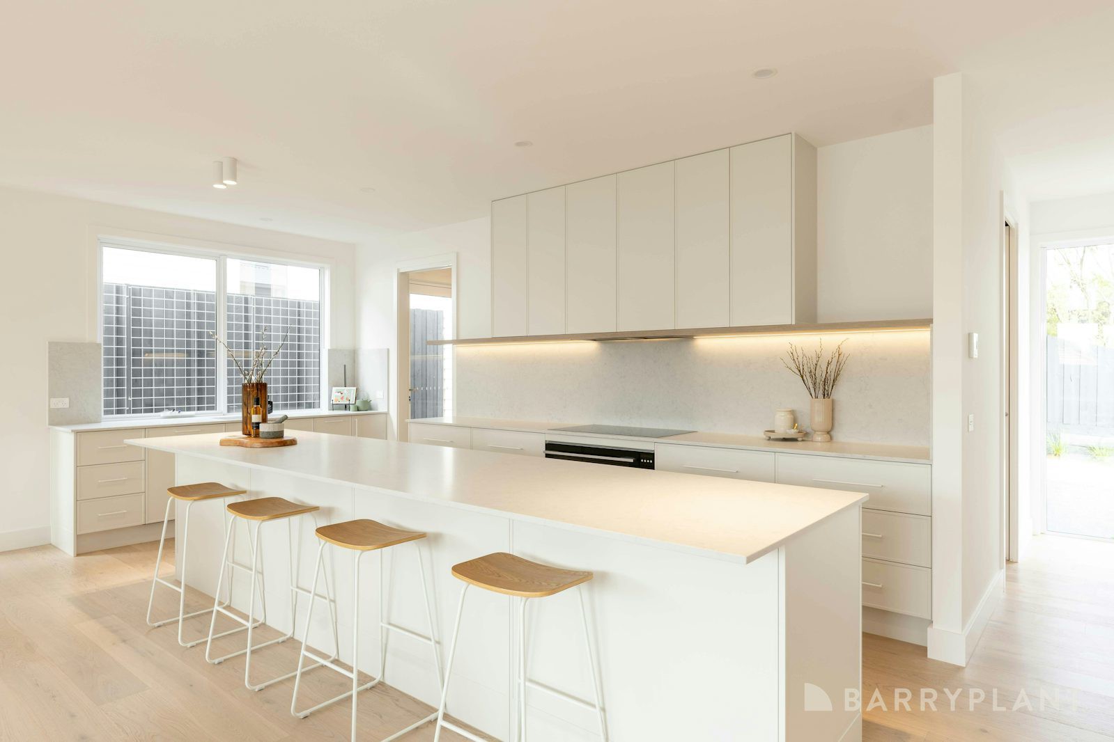 12 Midhurst Road, Croydon, VIC 3136, Croydon - Thumbnail 3