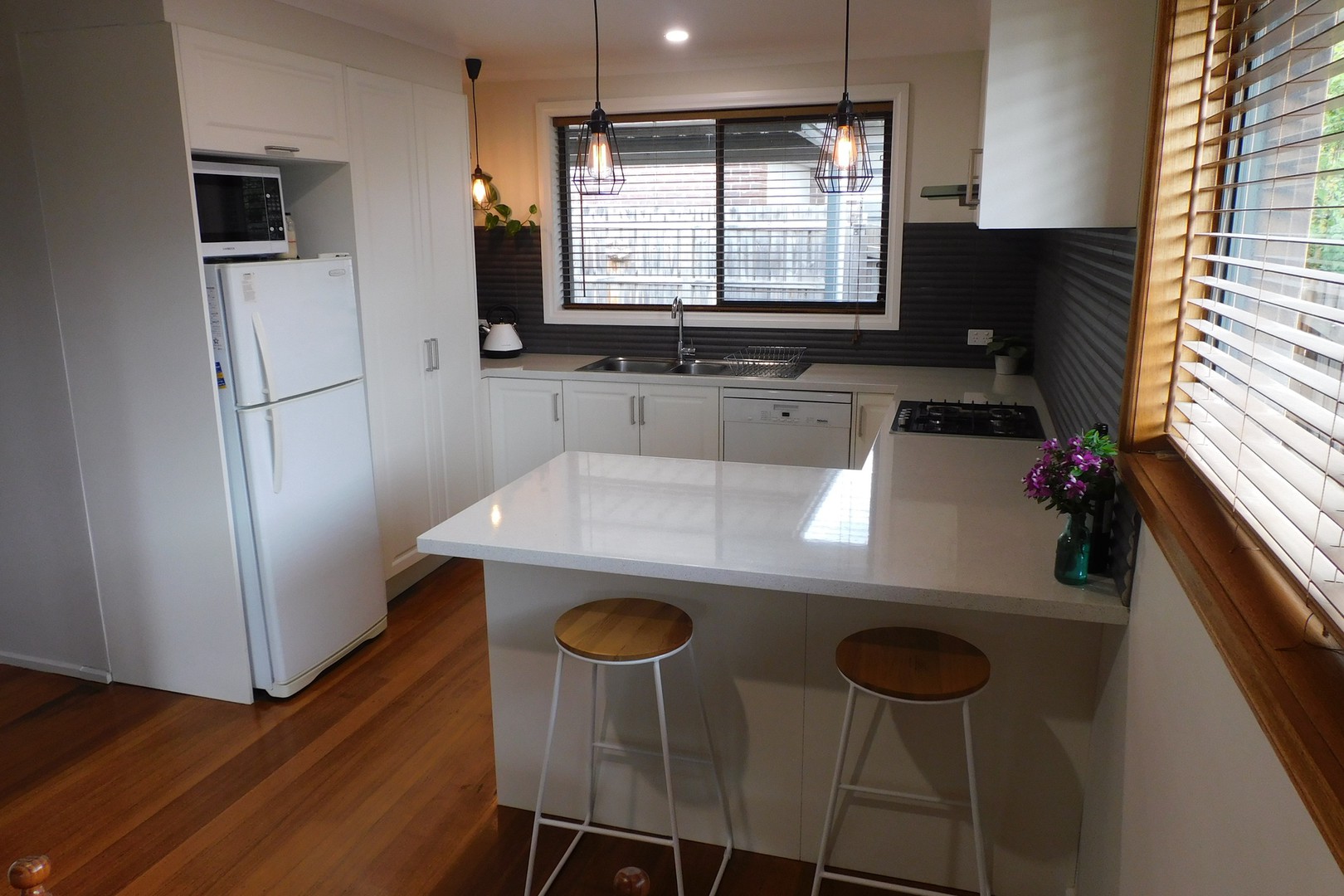 12 Monomeith Street, Mooroolbark, VIC 3138 - Thumbnail 2 - 02/09/2022