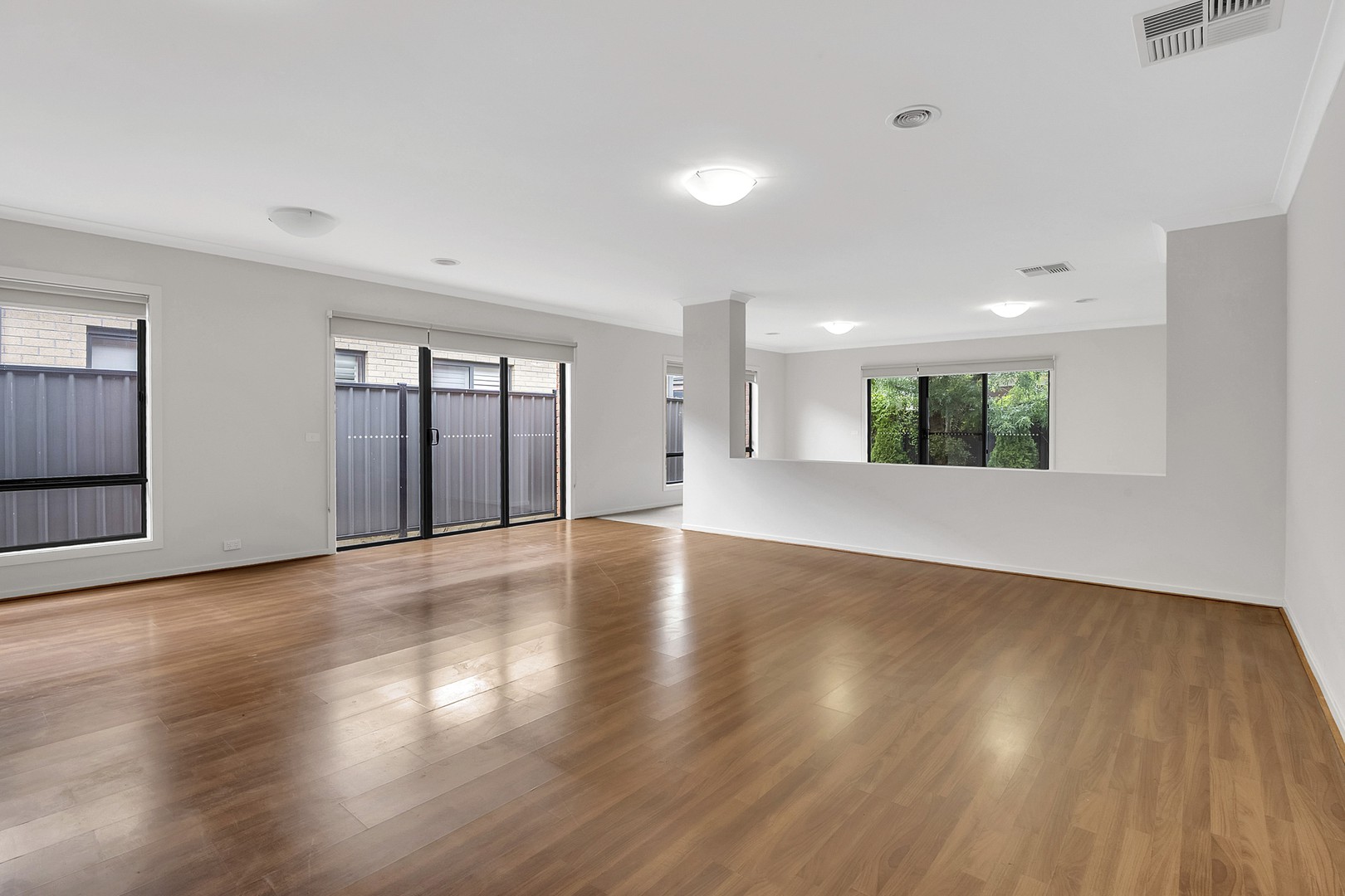 12 Montpellier Crescent, Craigieburn, VIC 3064, Craigieburn - Thumbnail 5