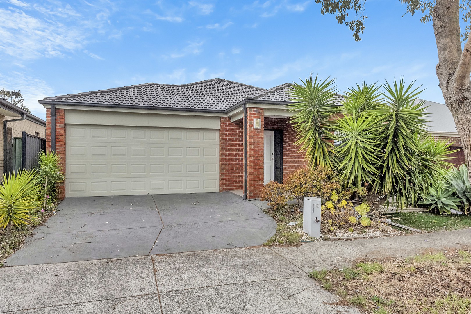 12 Montpellier Crescent, Craigieburn, VIC 3064 - Thumbnail 1 - 30/10/2025