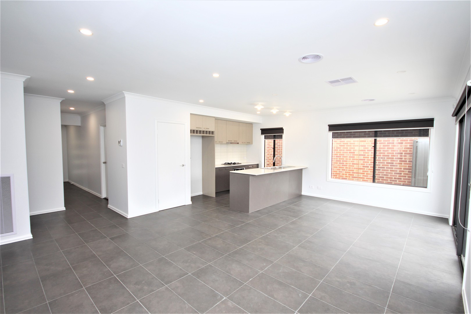 12 Montview  Court, Corio, VIC 3214, Corio - Thumbnail 2