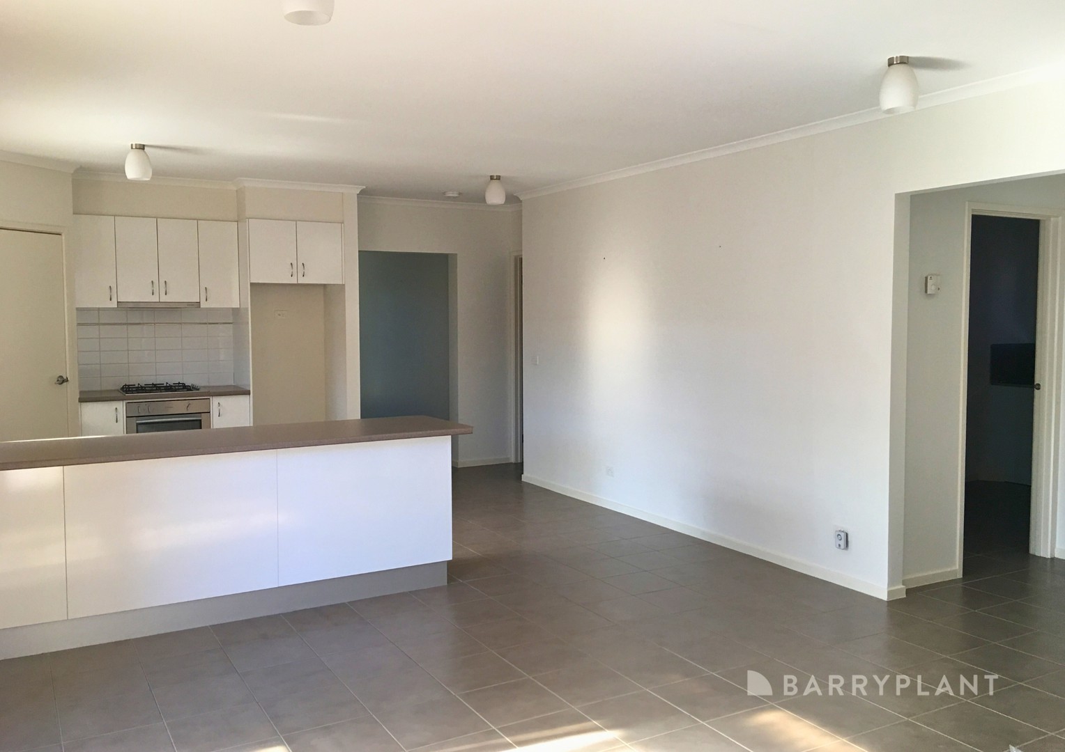 12 Murdeduke Crescent, Wyndham Vale, VIC 3024, Manor Lakes - Thumbnail 3