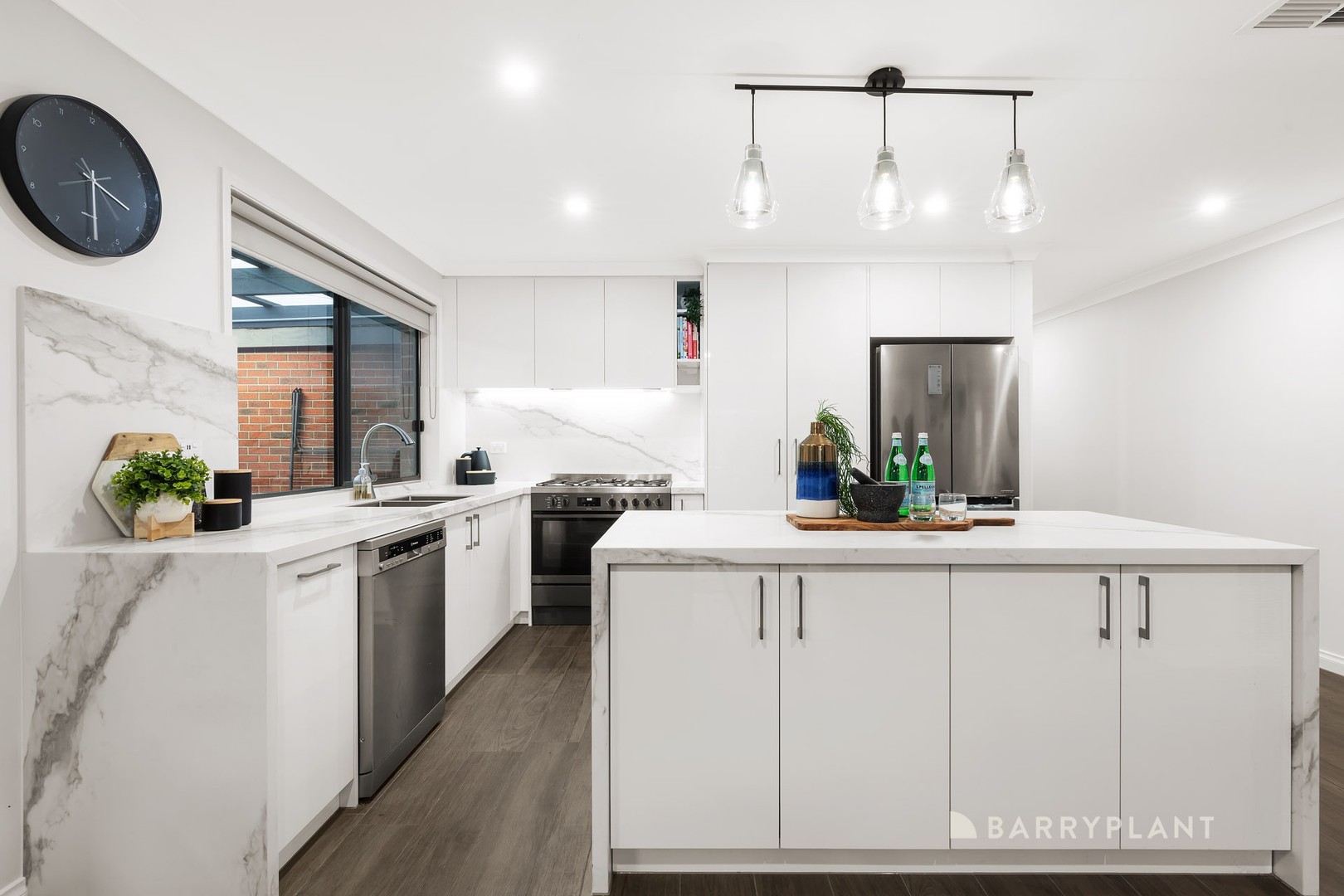 12 Neddletail Crescent, South Morang, VIC 3752, South Morang - Thumbnail 3