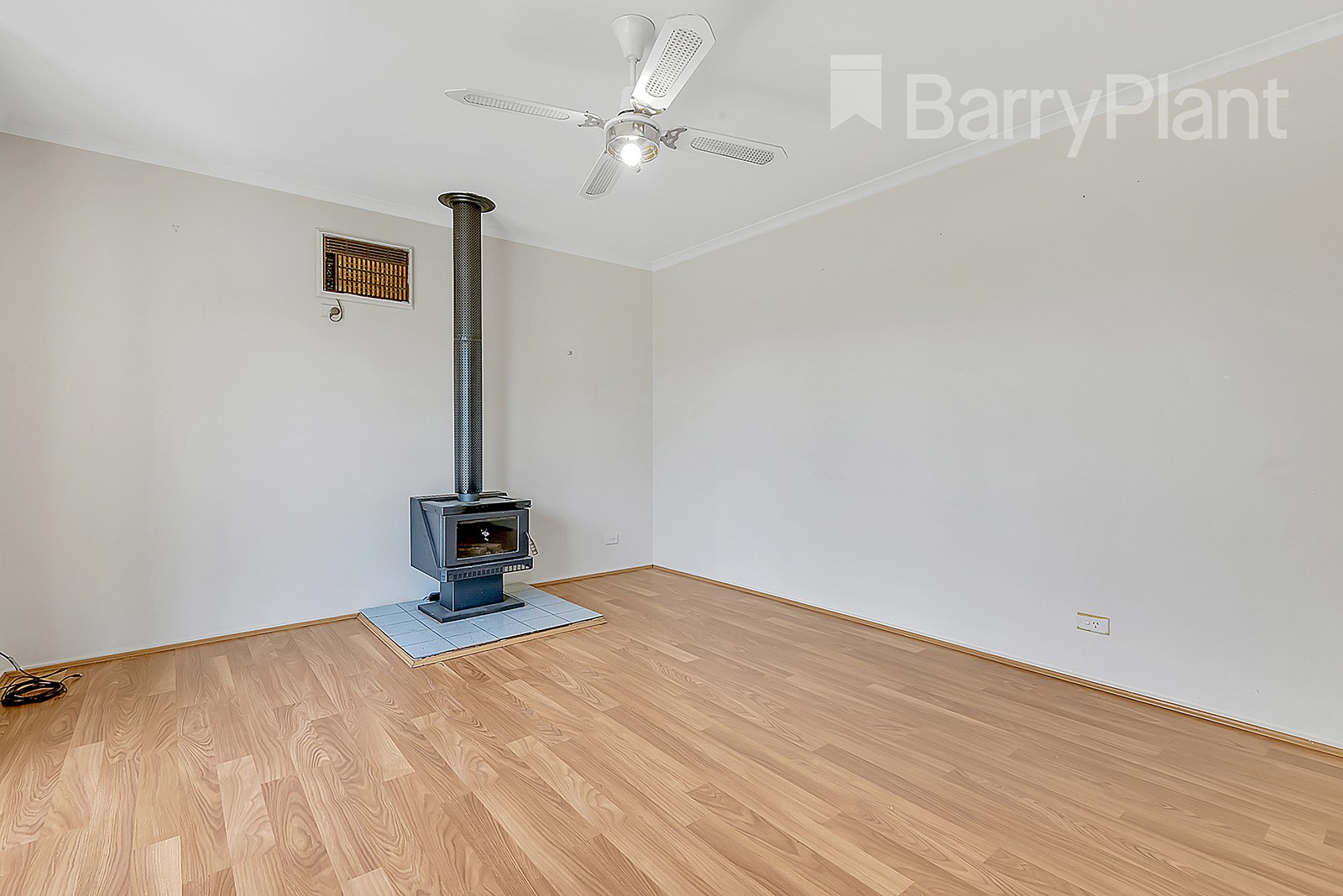 12 Newhaven Road, Craigieburn, VIC 3064, Craigieburn - Thumbnail 6