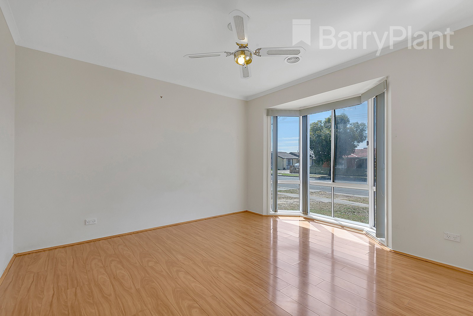 12 Newhaven Road, Craigieburn, VIC 3064, Craigieburn - Thumbnail 8