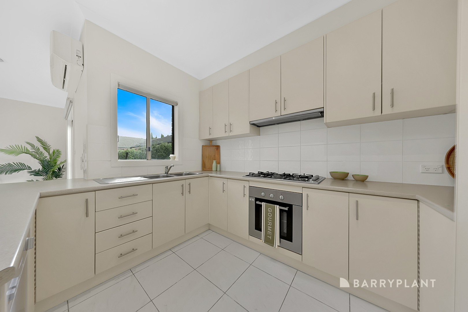 12 Nighthawk Boulevard, South Morang, VIC 3752, South Morang - Thumbnail 4