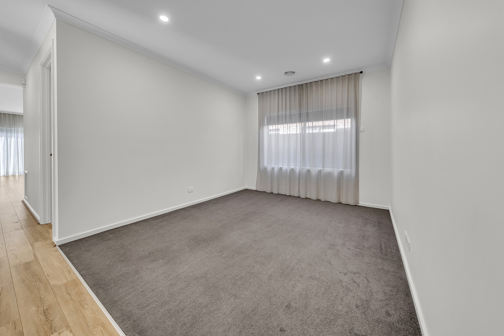 12 Noyce Way, Rockbank, VIC 3335, Rockbank - Thumbnail 6