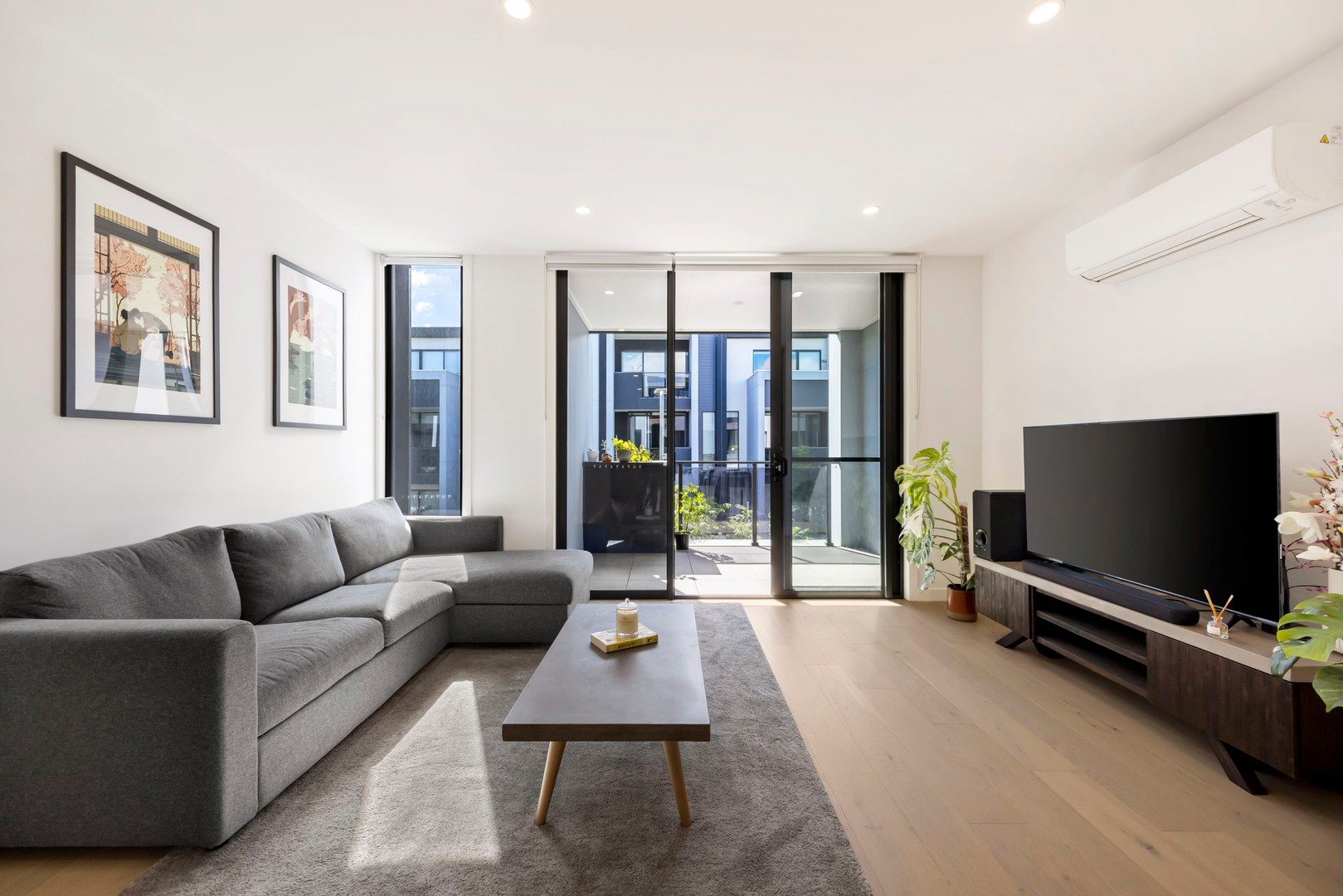 12 Orchid Street, Maidstone, VIC 3012 - Thumbnail 2 - 12/02/2025