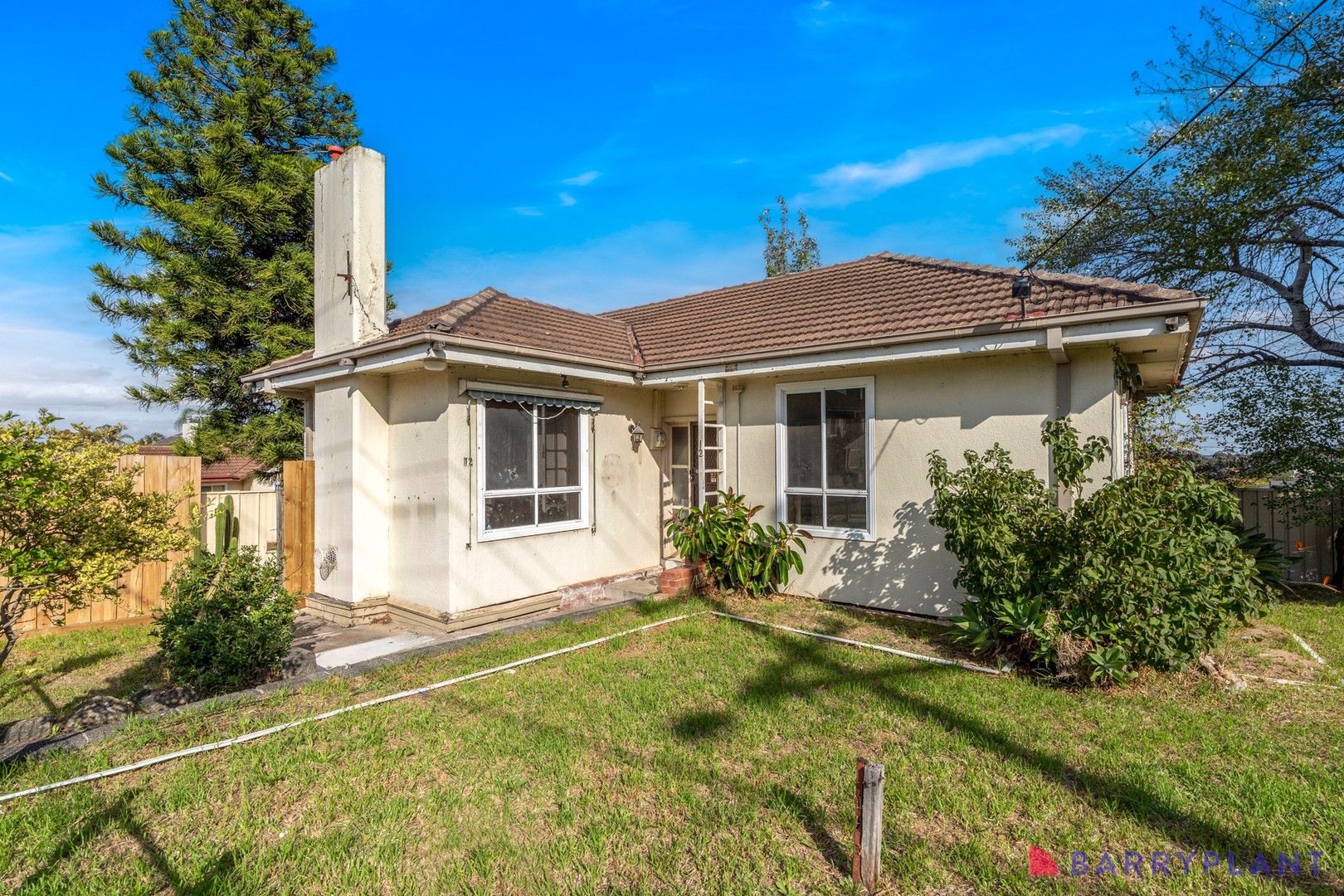 12 Oulton Crescent, Reservoir, VIC 3073 - Thumbnail 2 - 09/04/2025