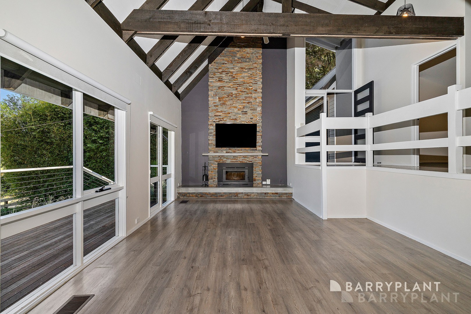 12 Pakenham Road, Cockatoo, VIC 3781, Cockatoo - Thumbnail 3