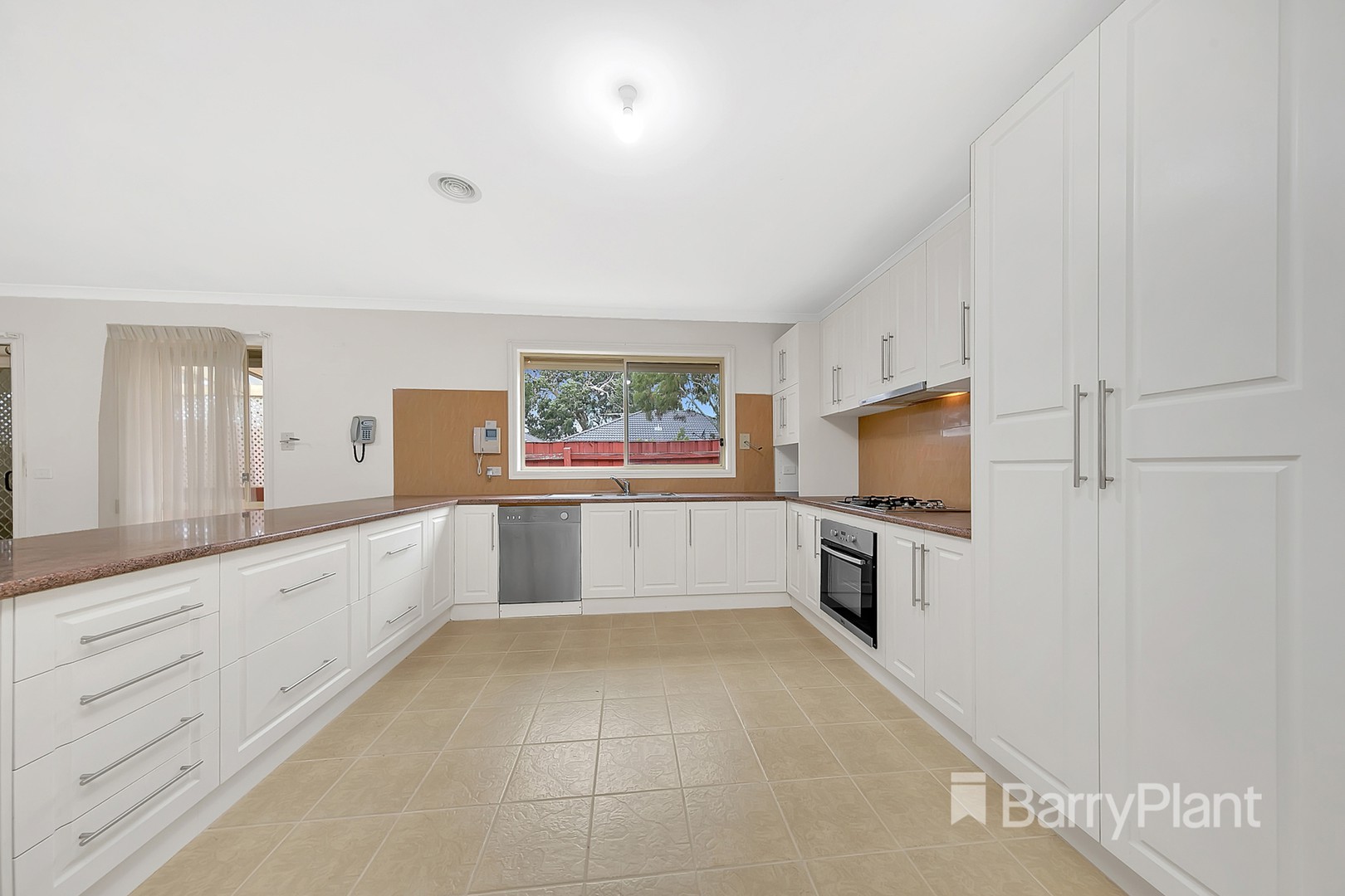 12 Paringa Avenue, South Morang, VIC 3752, South Morang - Thumbnail 4