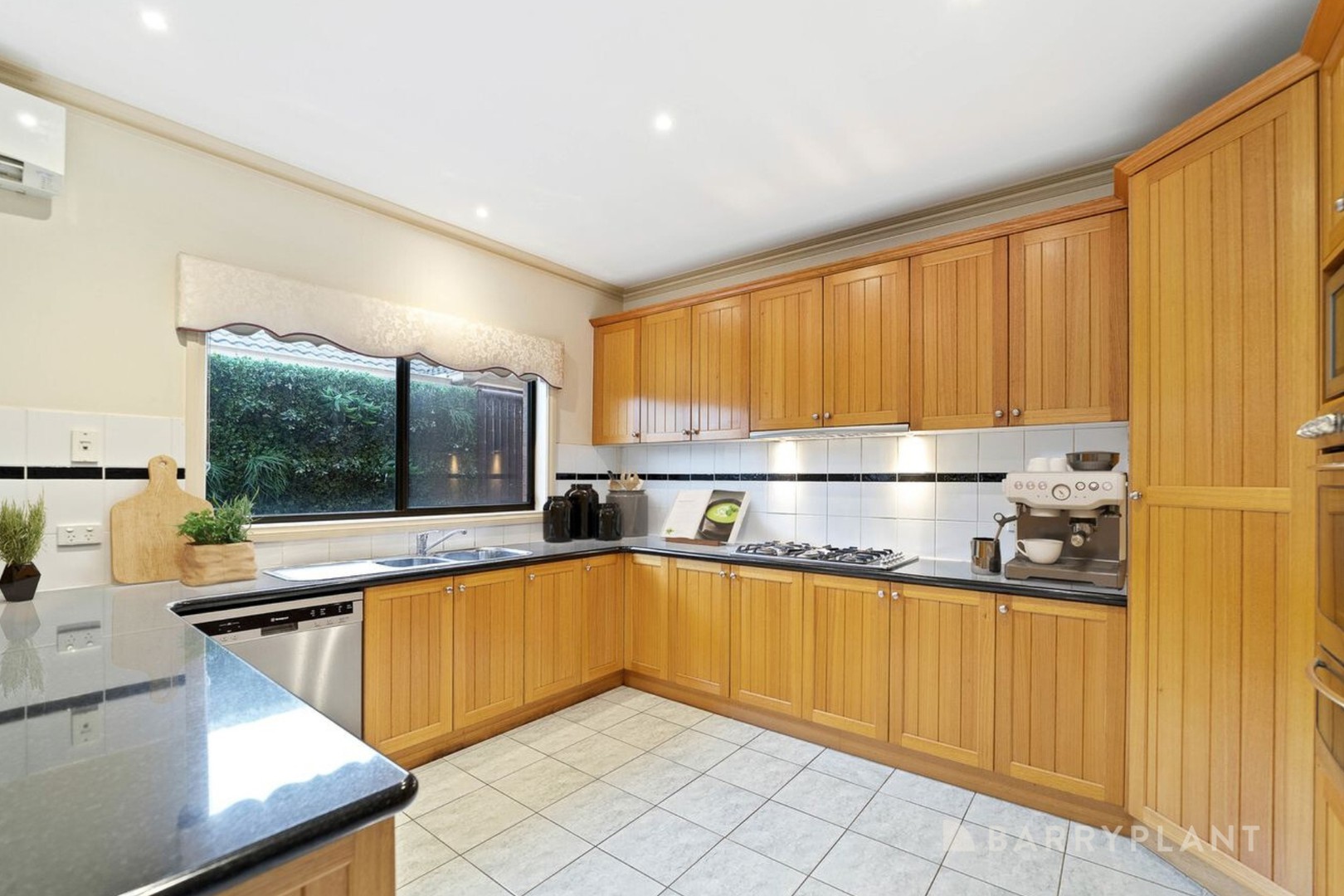 12 Pegasus Court, Tarneit, VIC 3029, Tarneit - Thumbnail 8