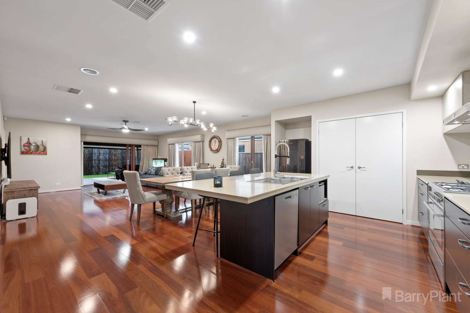 12 Penshurst CrescentOfficer, VIC 3809, Officer - Thumbnail 3