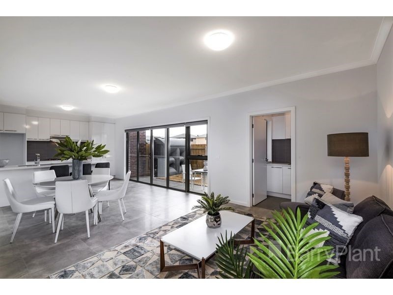 12 Perissos Place, Keysborough, VIC 3173, Keysborough - Thumbnail 2