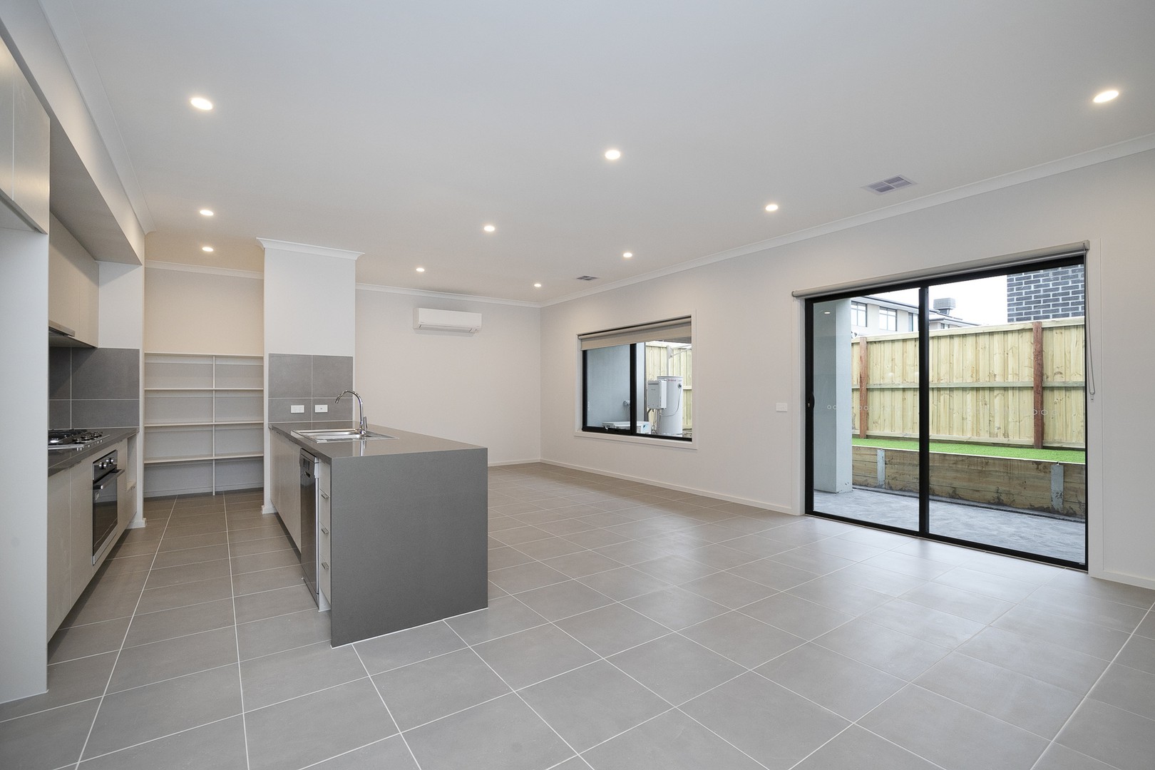 12 Persano Way, Taylors Lakes, VIC 3038, Taylors Lakes - Thumbnail 4