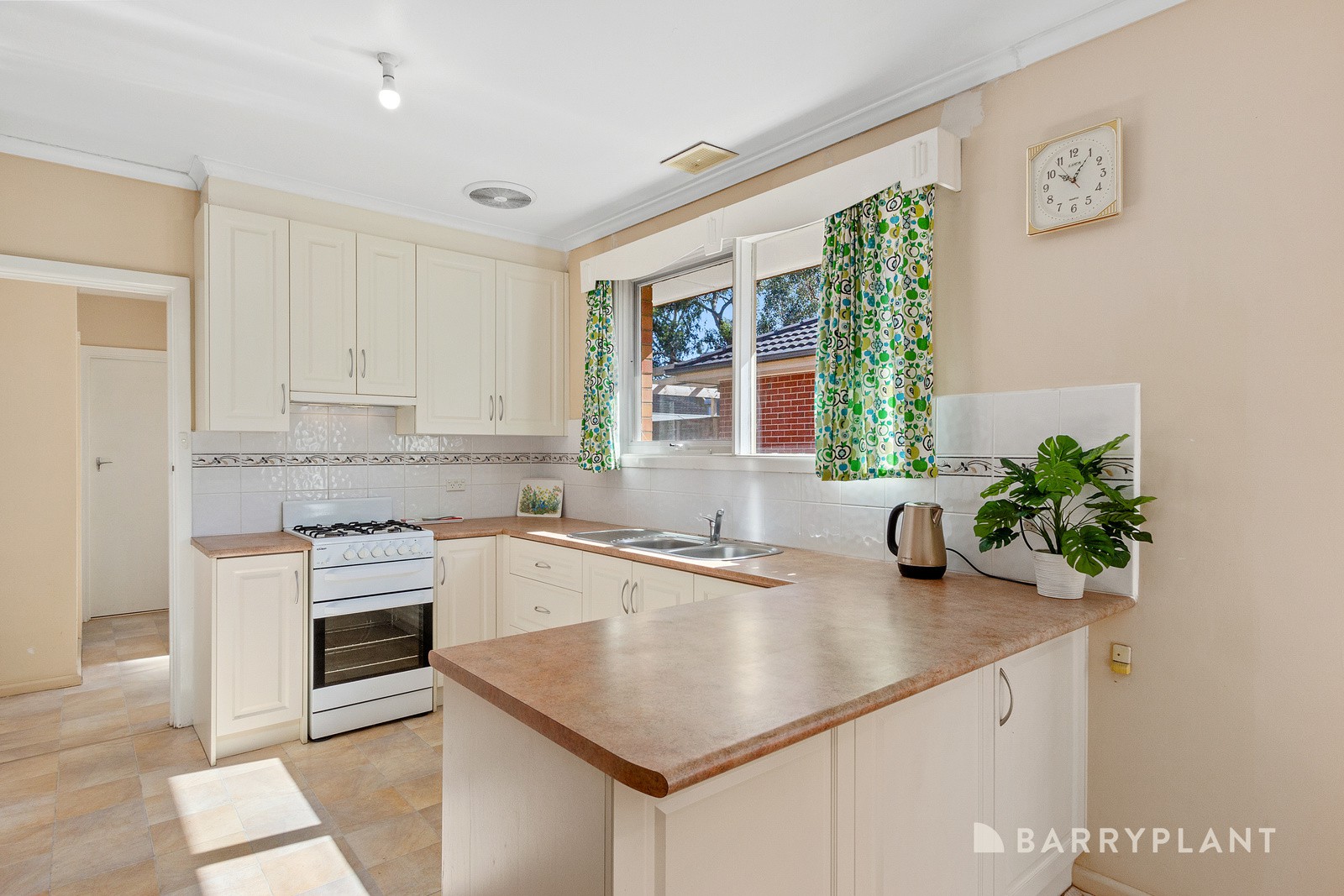 12 Pointside Avenue, Bayswater North, VIC 3153, Bayswater North - Thumbnail 4