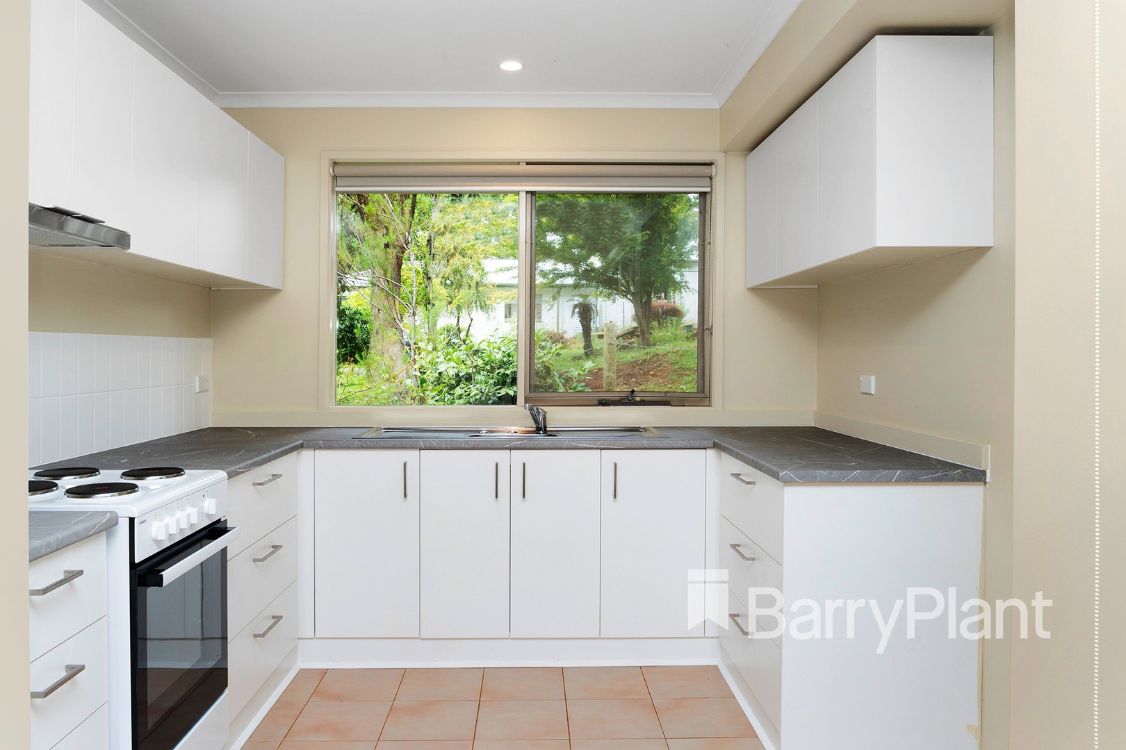 12 Princess Av, Emerald, VIC 3782, Emerald - Thumbnail 3