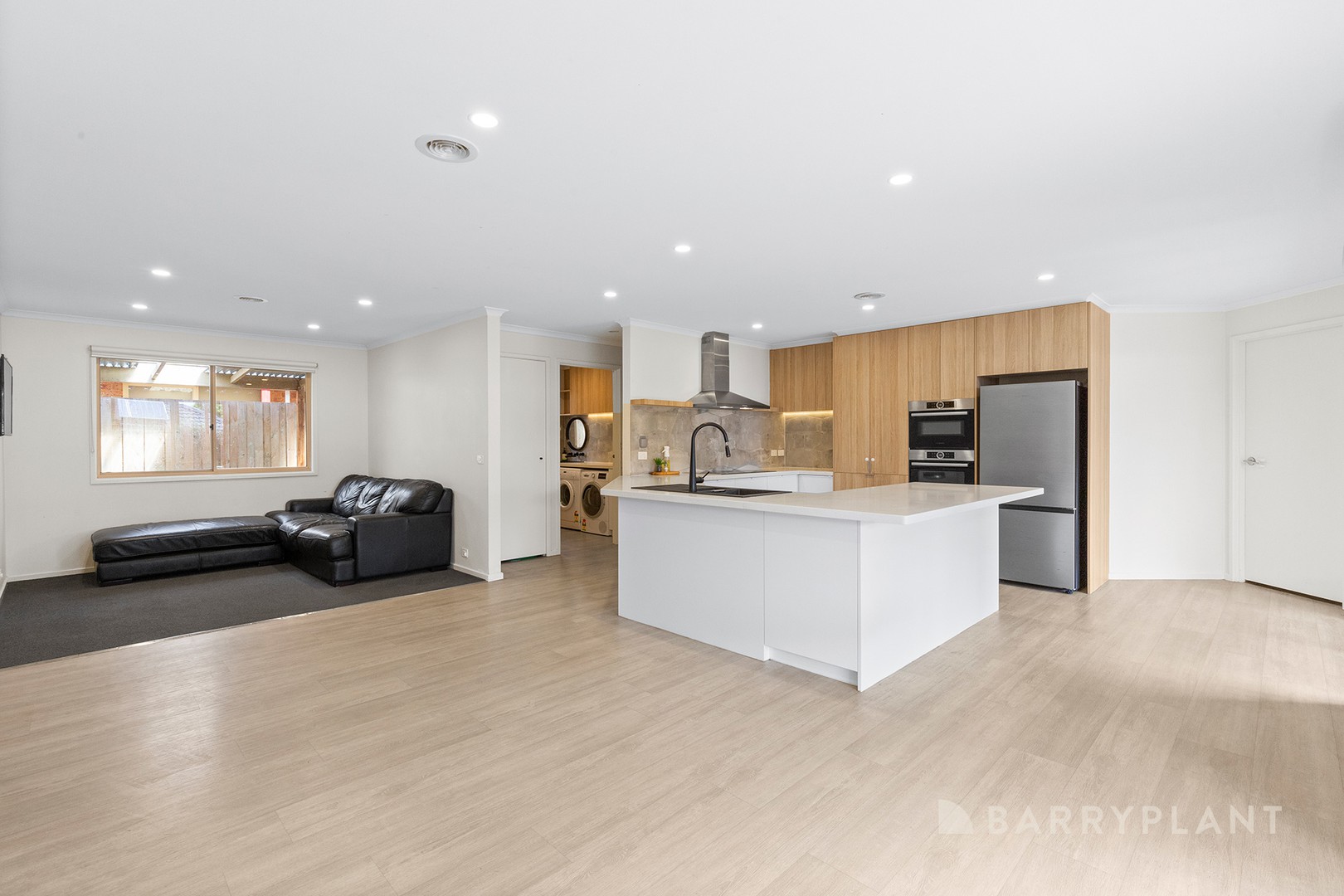 12 Railway Avenue, Garfield, VIC 3814 - Thumbnail 2 - 02/12/2025