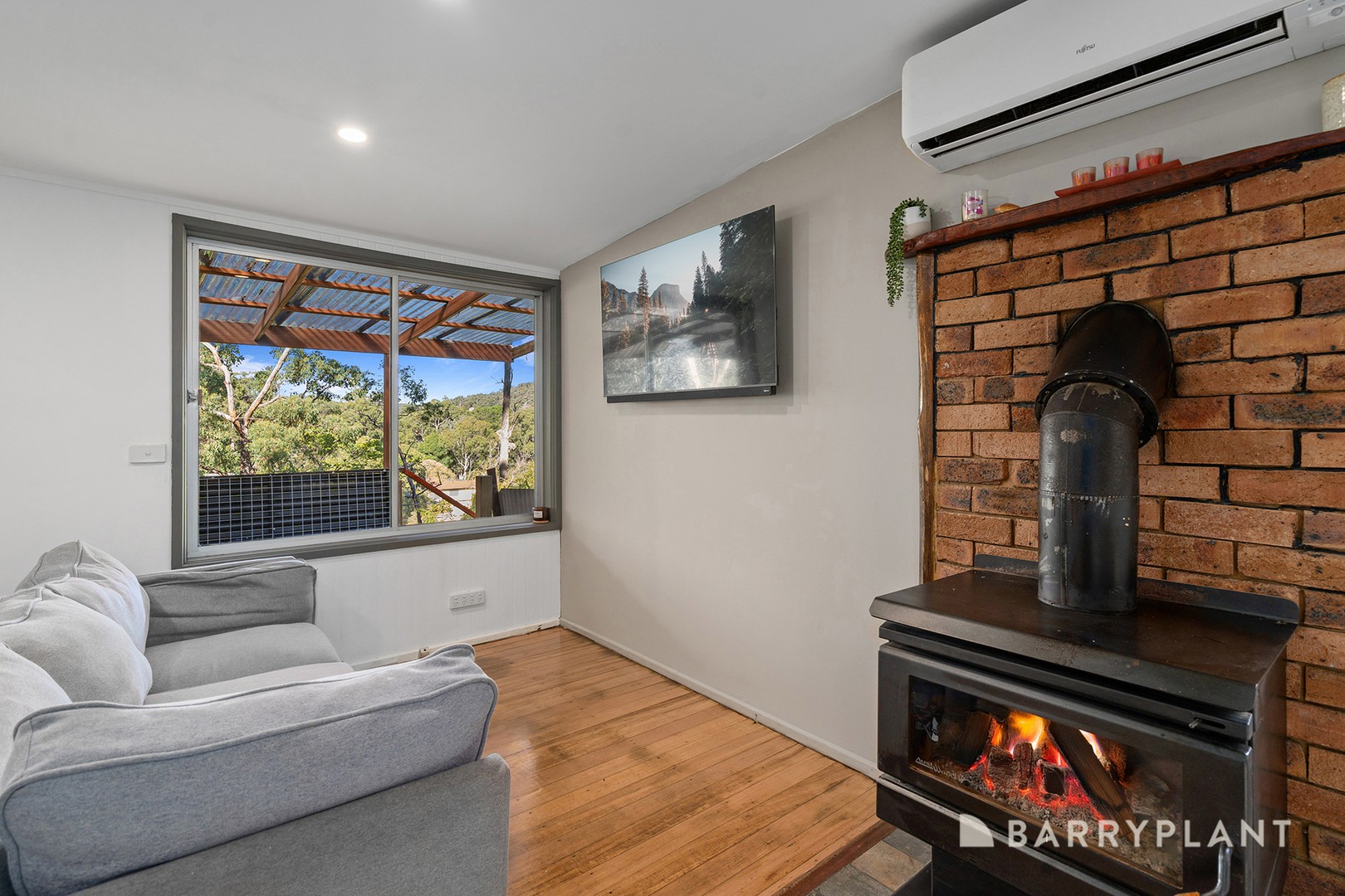 12 Railway Road, Mount Evelyn, VIC 3796, Mount Evelyn - Thumbnail 5