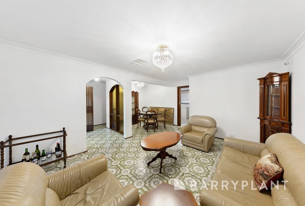12 Robyn Avenue, Albanvale, VIC 3021, Albanvale - Thumbnail 2