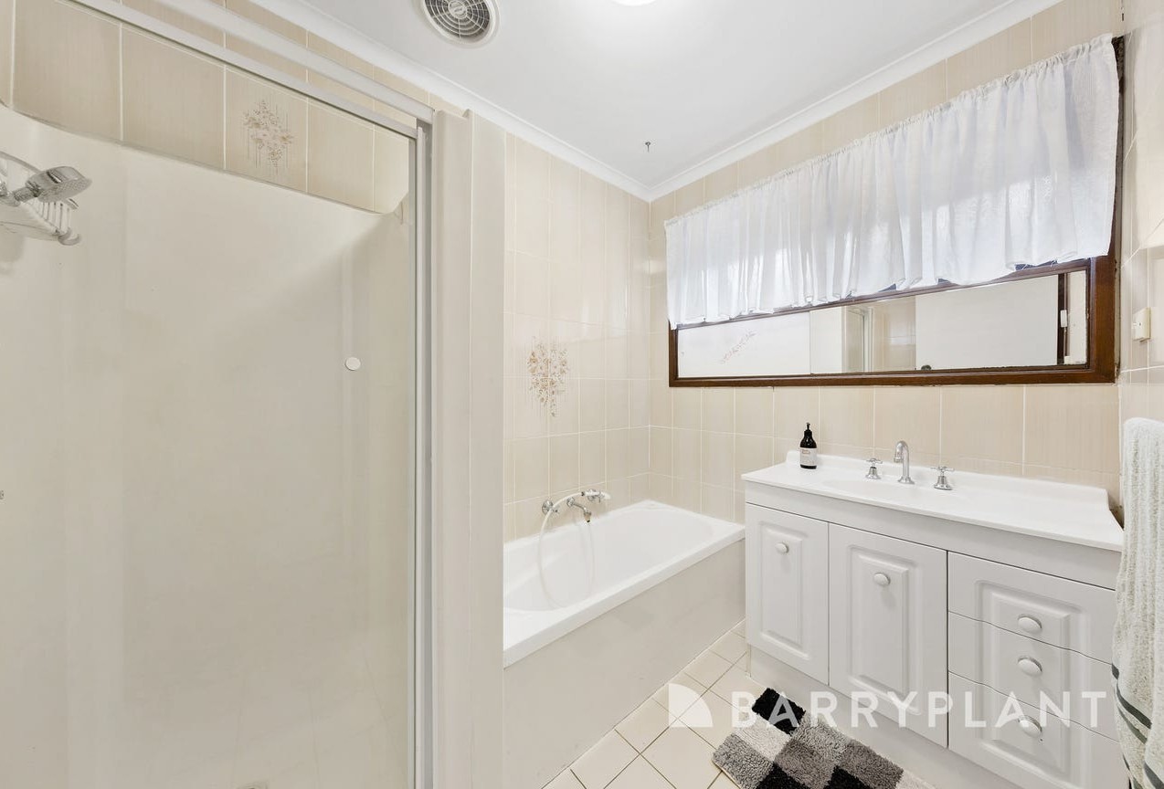12 Robyn Avenue, Albanvale, VIC 3021, Albanvale - Thumbnail 8