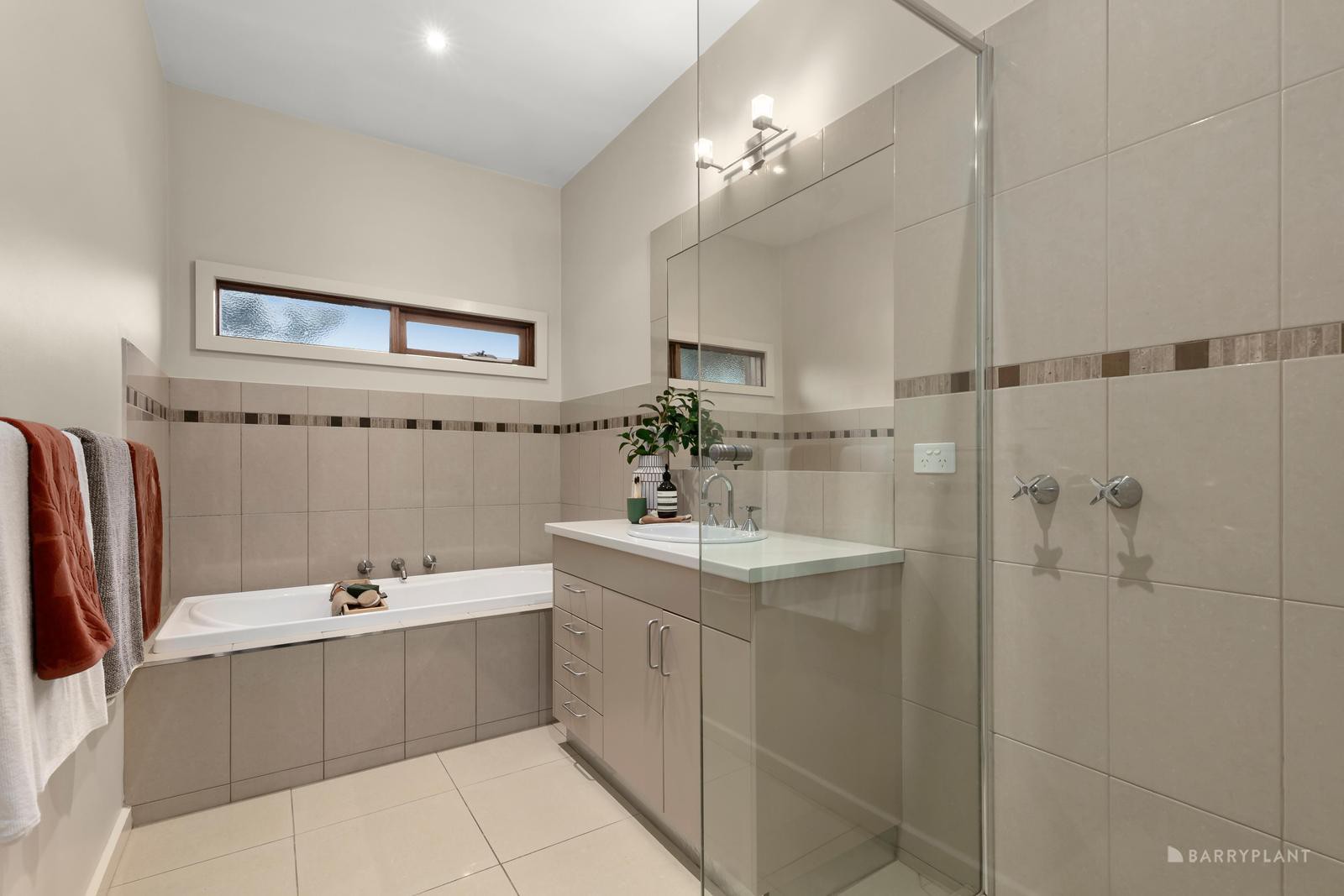 12 Rockliffe Street, Eltham, VIC 3095, Eltham - Thumbnail 8