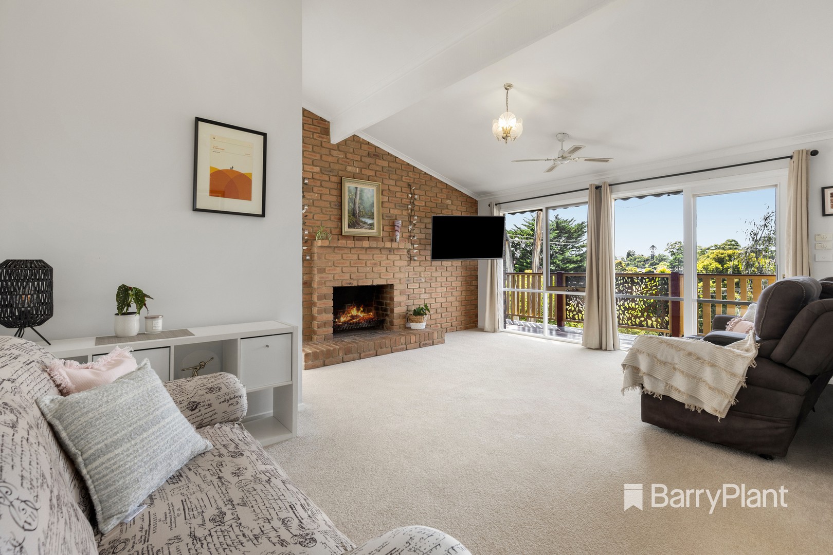 12 Rolling Hills Road, Chirnside Park, VIC 3116, Chirnside Park - Thumbnail 2