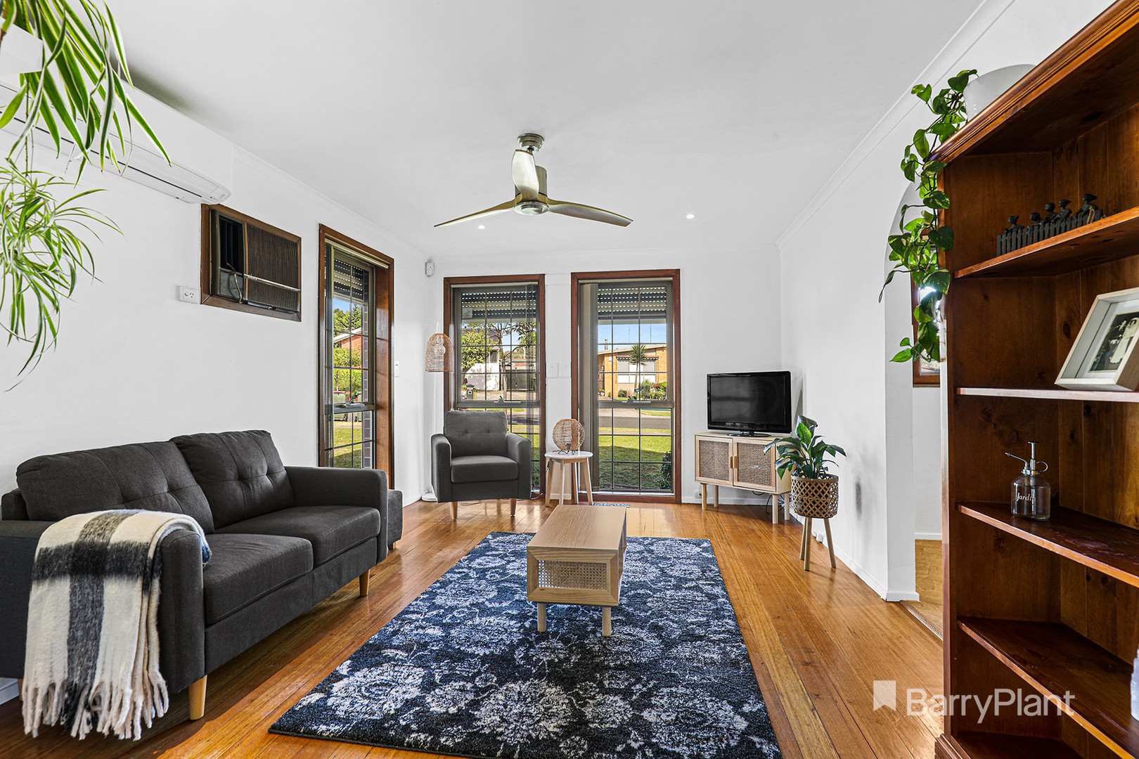 12 Rosebud Crescent, Broadmeadows, VIC 3047, Broadmeadows - Thumbnail 2