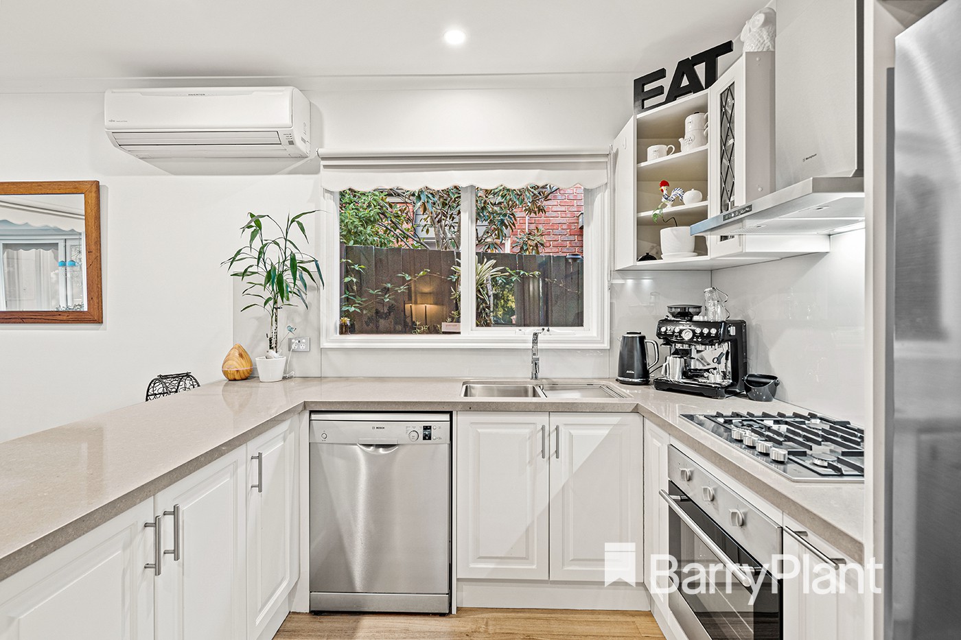 12 Rosewood Place, Chirnside Park, VIC 3116, Chirnside Park - Thumbnail 5