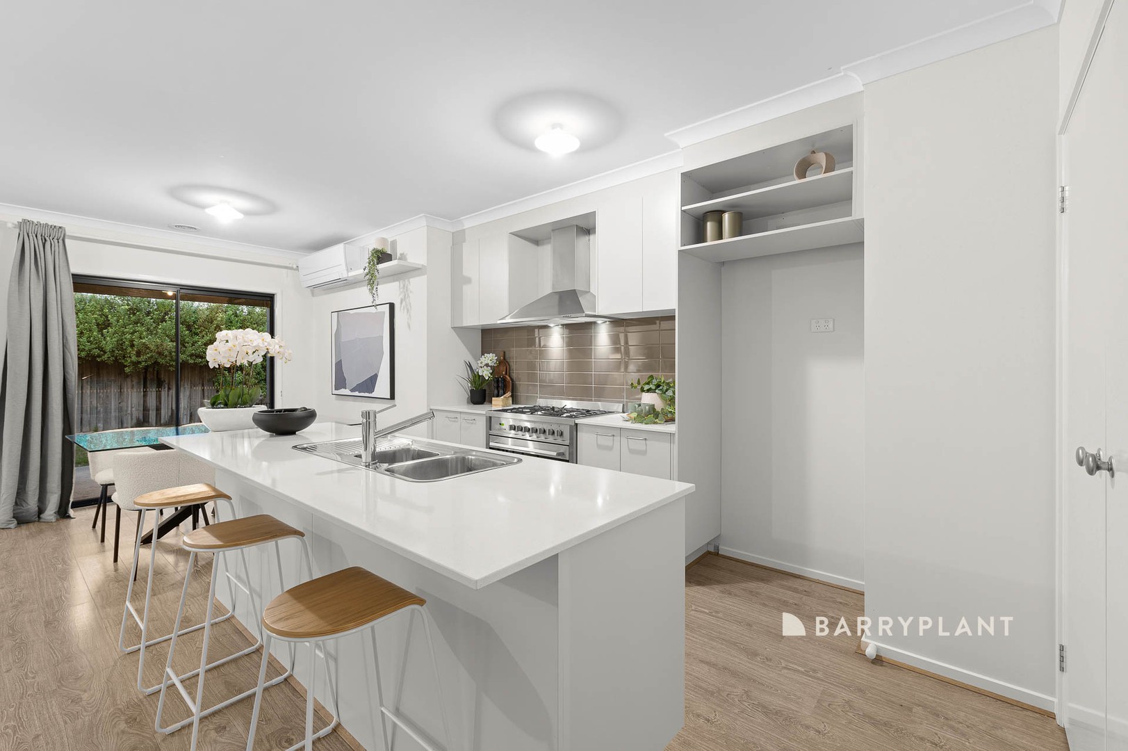 12 Rosina Drive, Officer, VIC 3809, Officer - Thumbnail 2